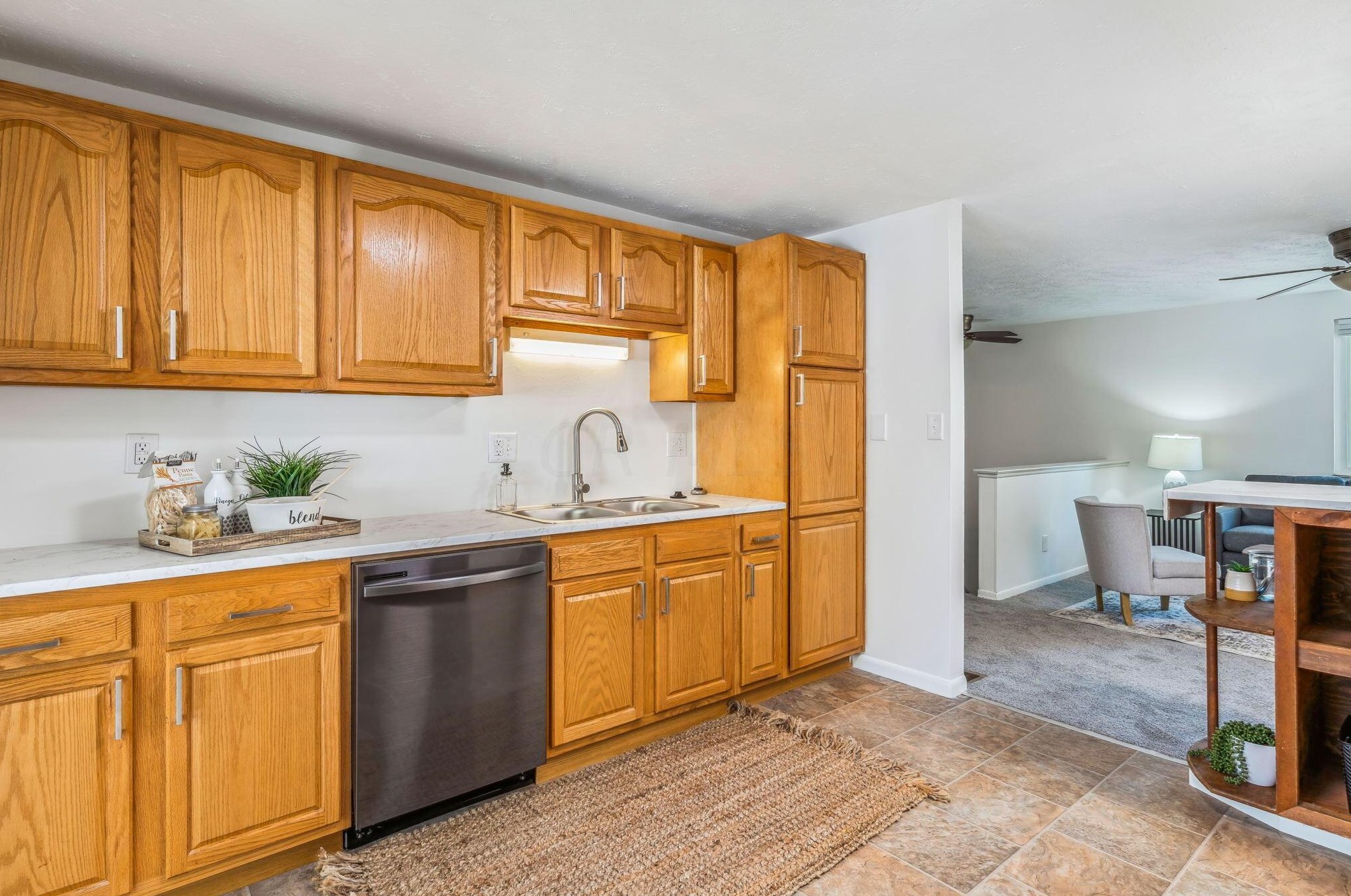 5178 Rutledge Dr, Columbus OH 43232-5856 exterior