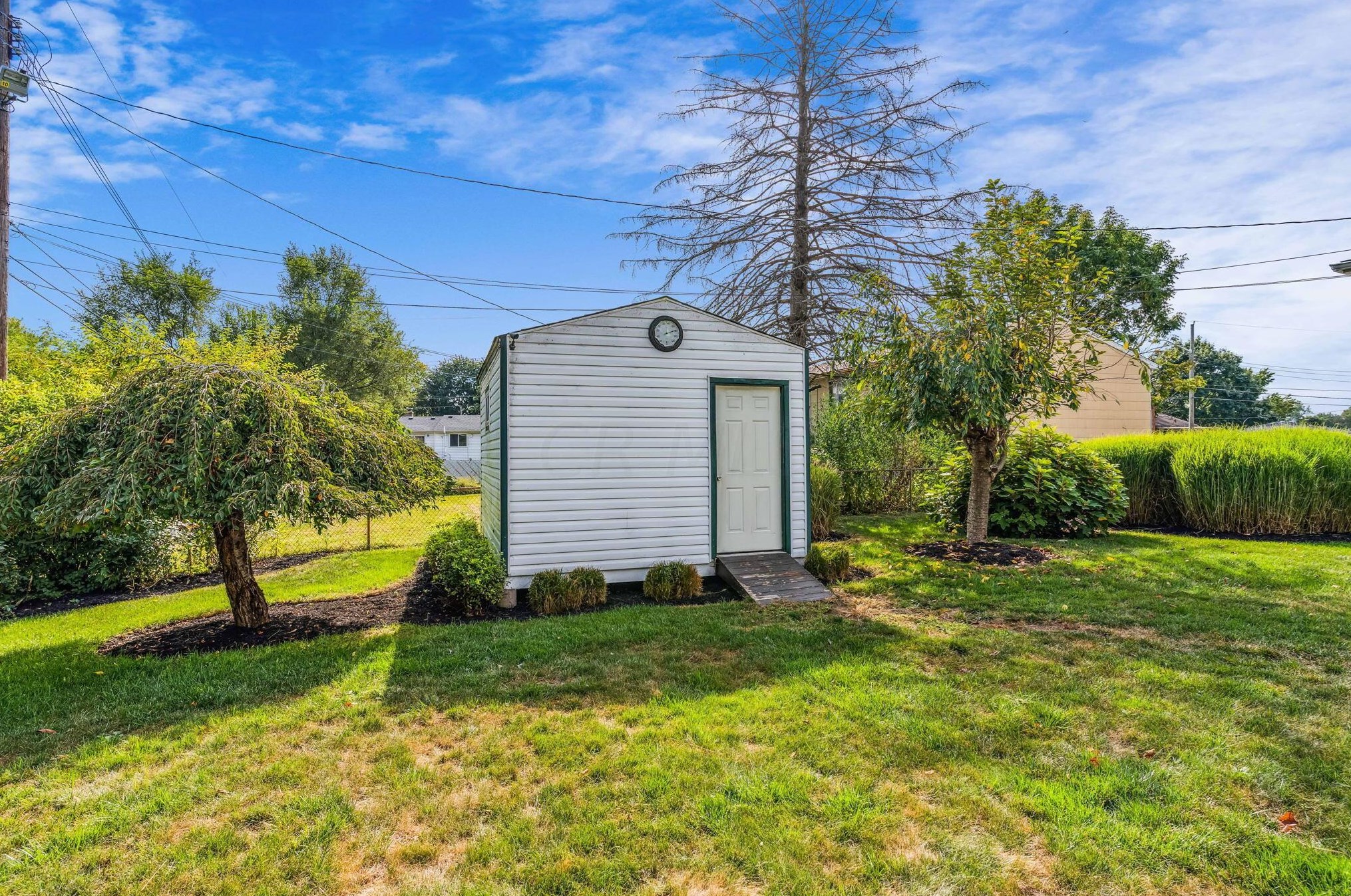 5178 Rutledge Dr, Columbus OH 43232-5856 exterior