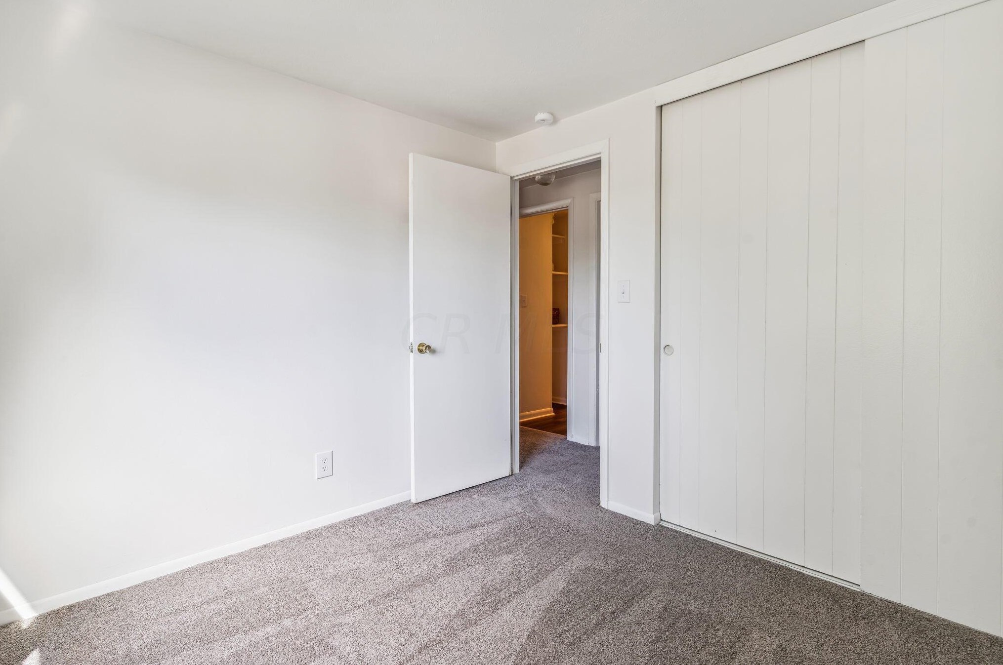 5178 Rutledge Dr, Columbus OH 43232-5856 exterior