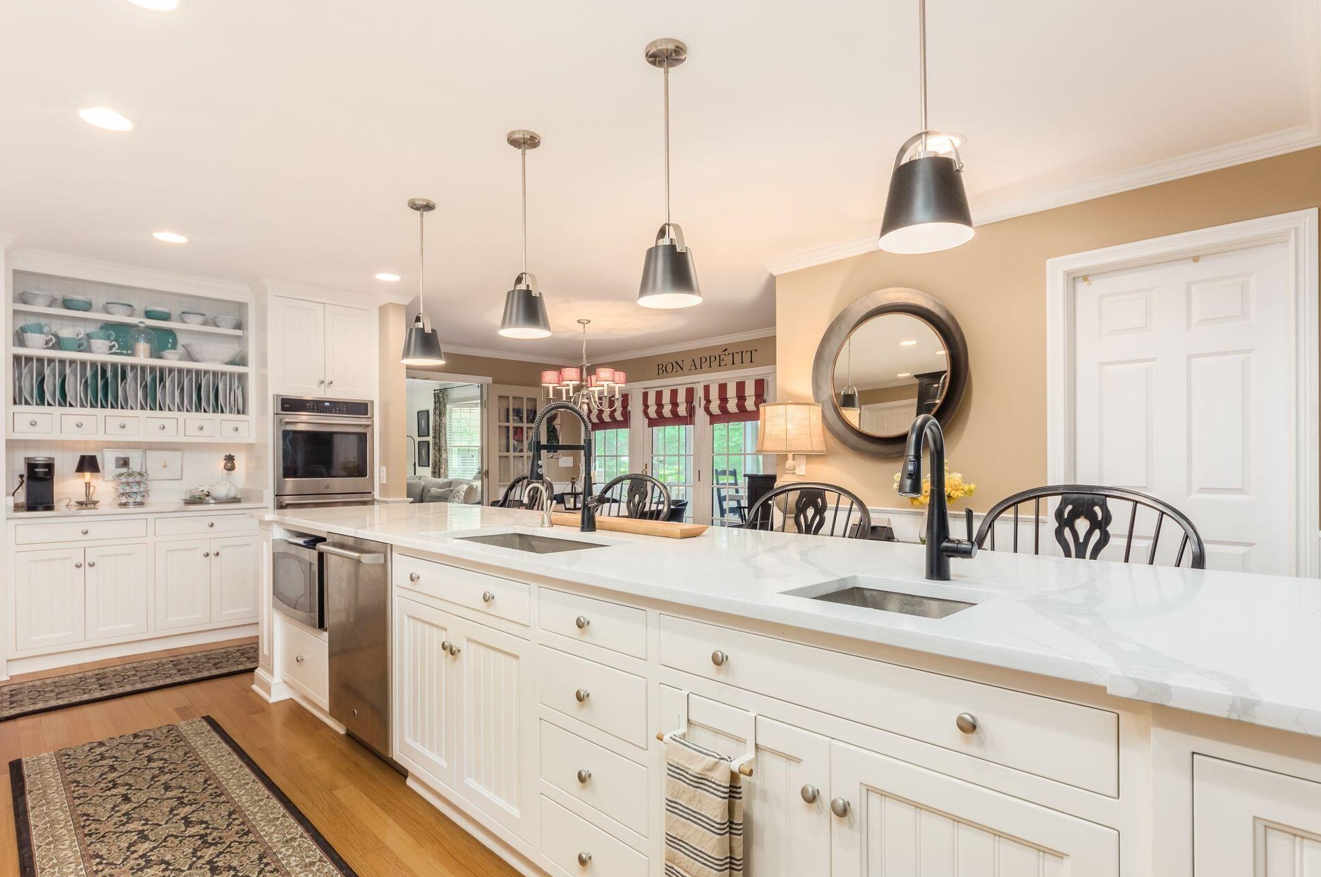 782 Hartford St, Columbus OH 43085-3113 exterior