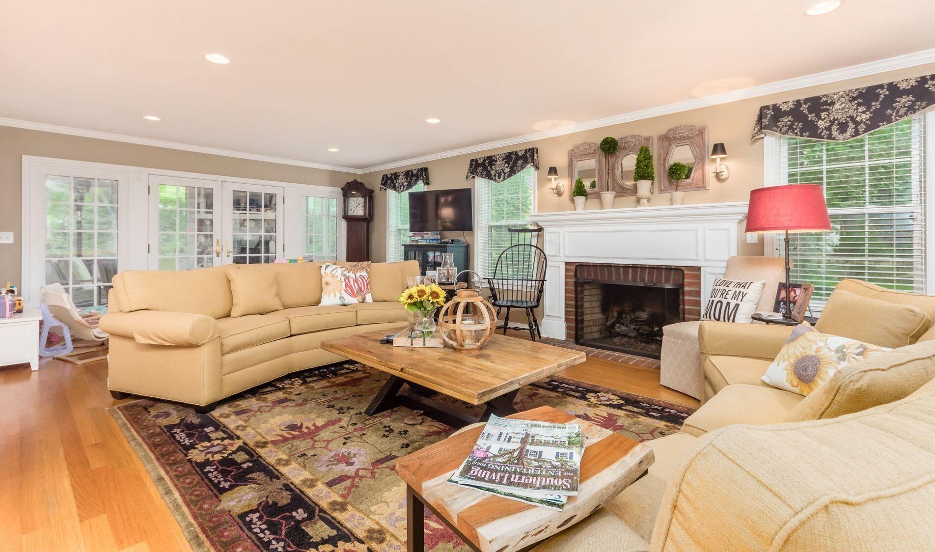 782 Hartford St, Columbus OH 43085-3113 exterior