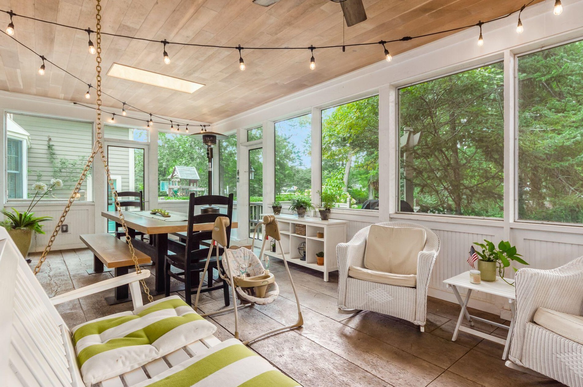 782 Hartford St, Columbus OH 43085-3113 exterior