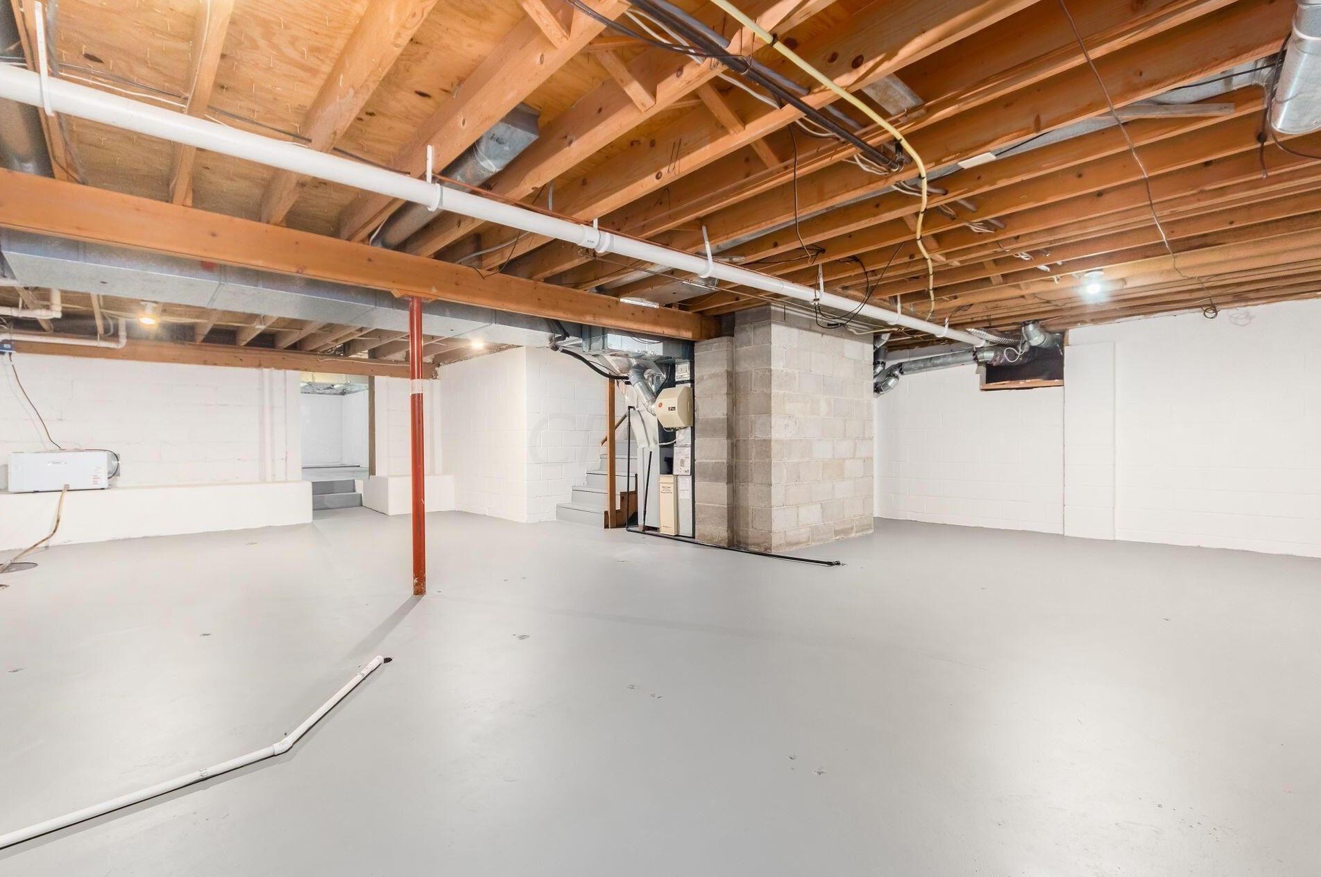 782 Hartford St, Columbus OH 43085-3113 exterior