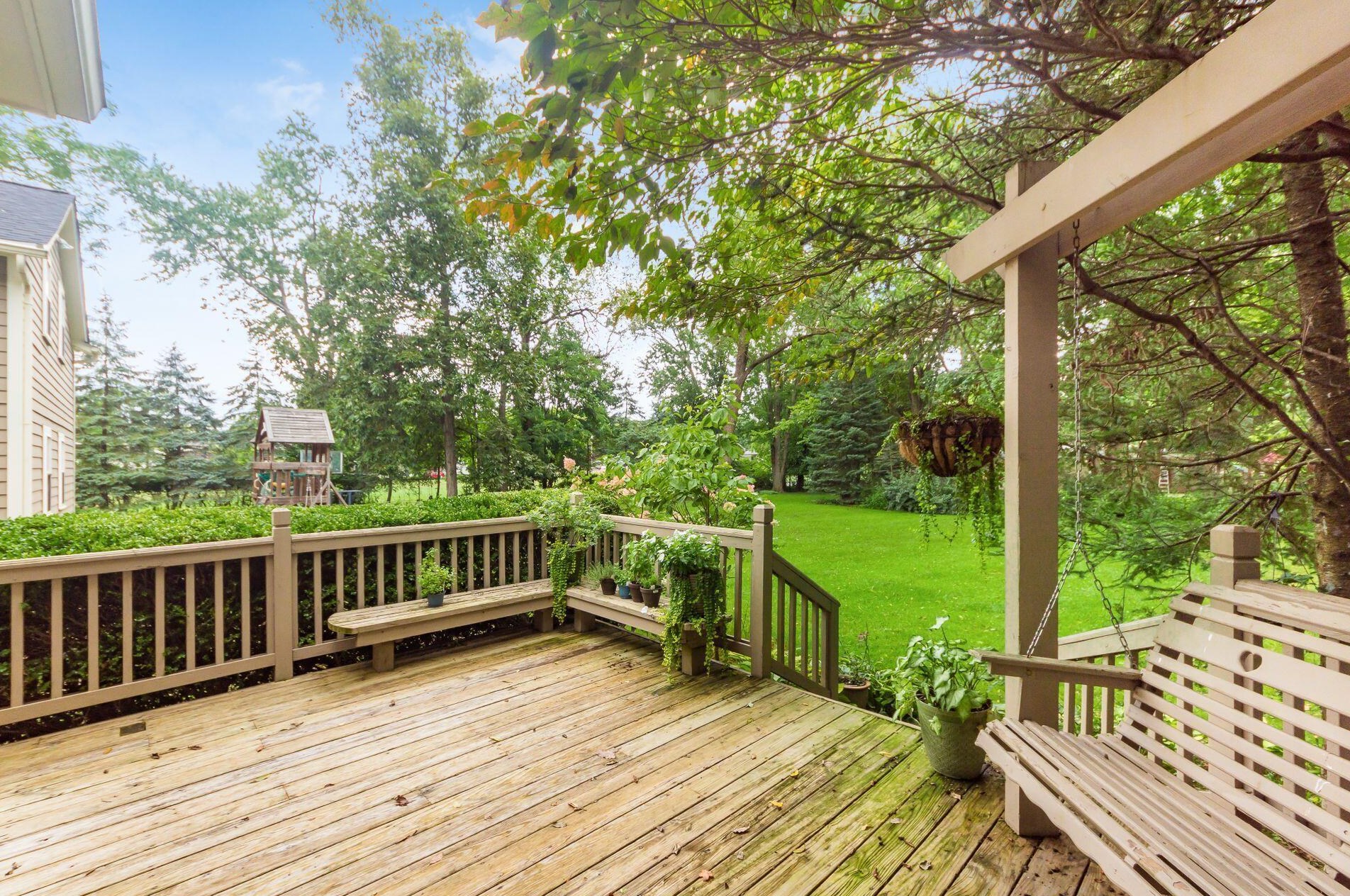 782 Hartford St, Columbus OH 43085-3113 exterior