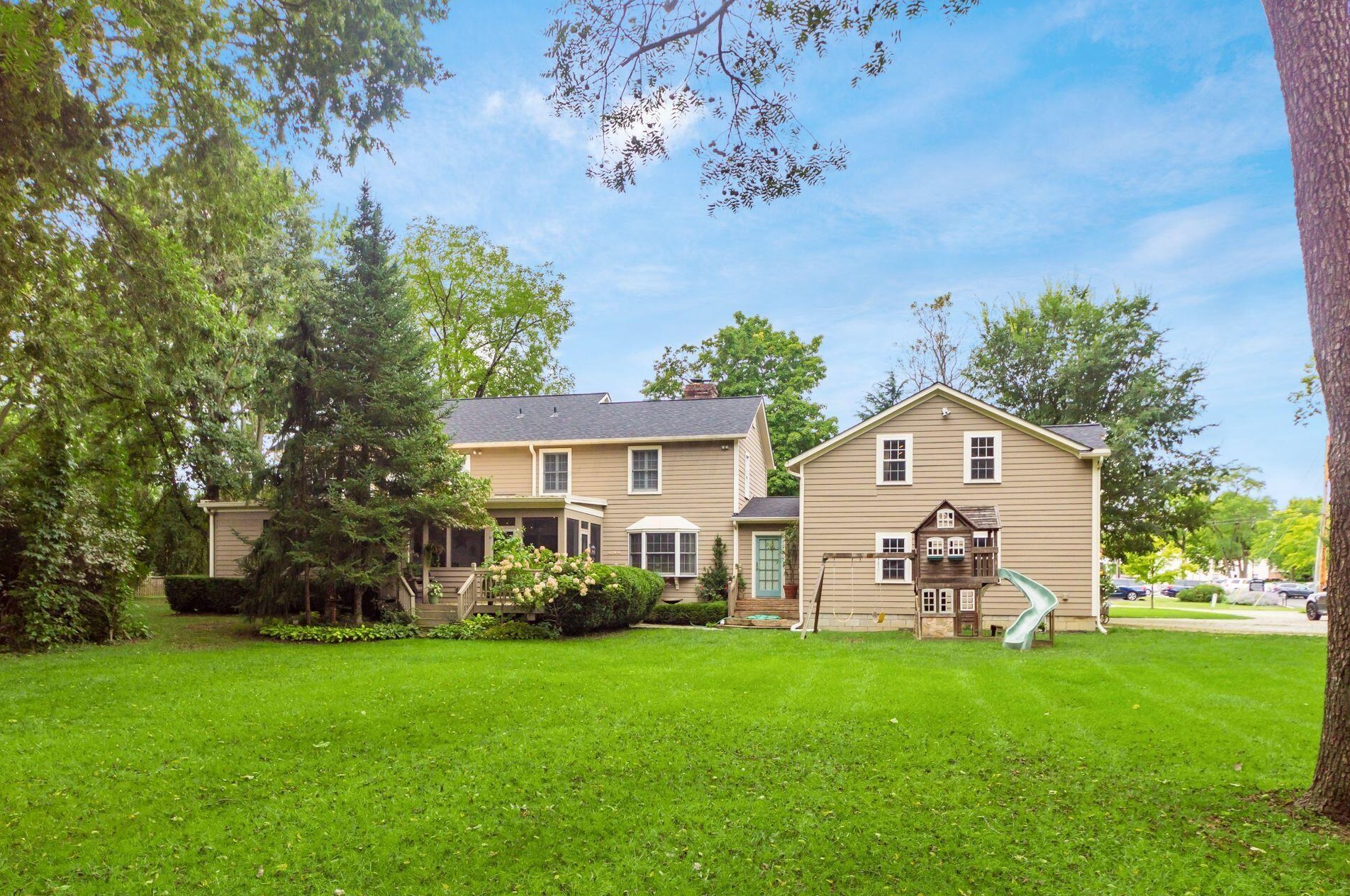 782 Hartford St, Columbus OH 43085-3113 exterior