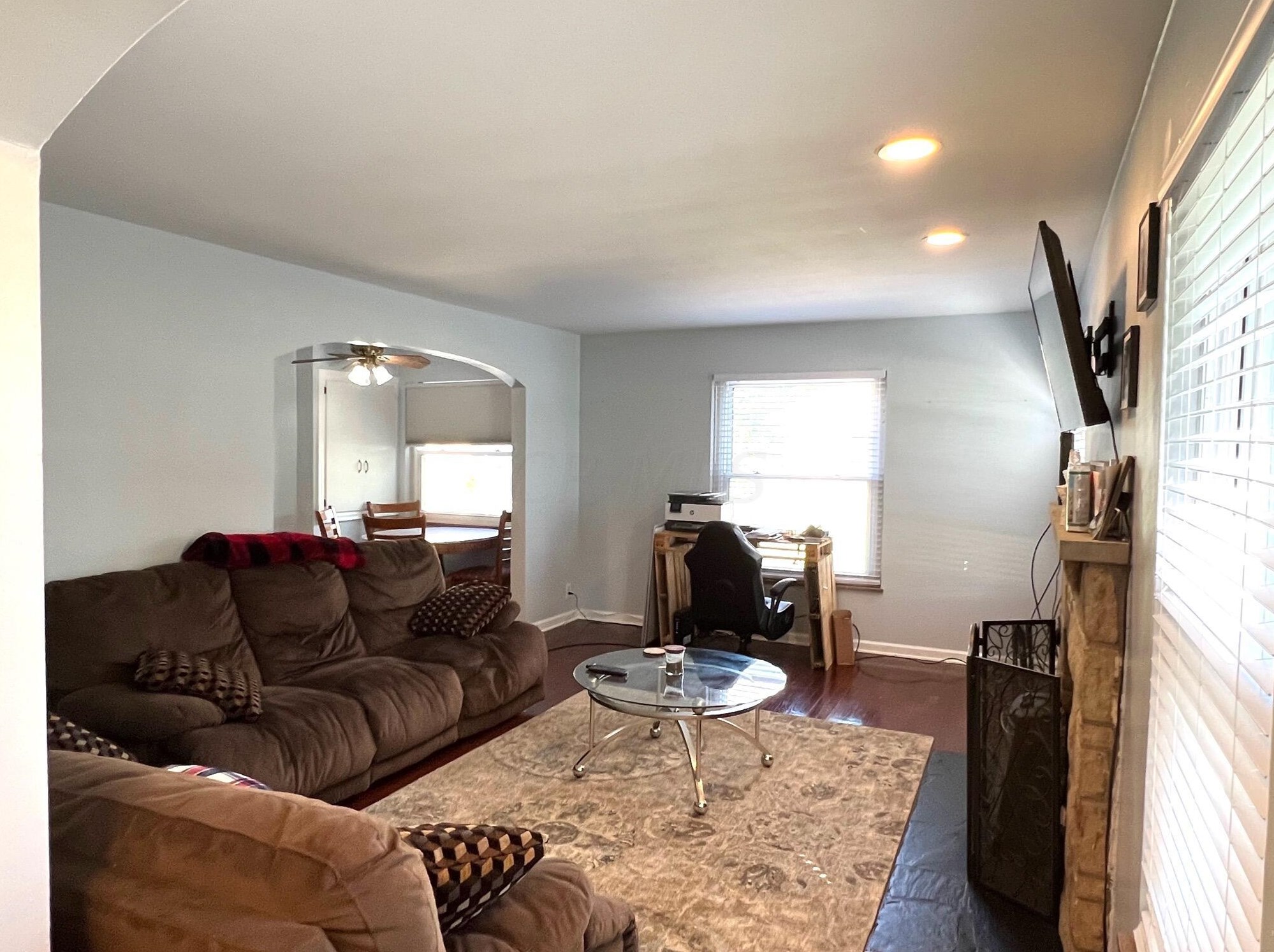 1088 Lenore Ave, Columbus OH 43224-3354 exterior