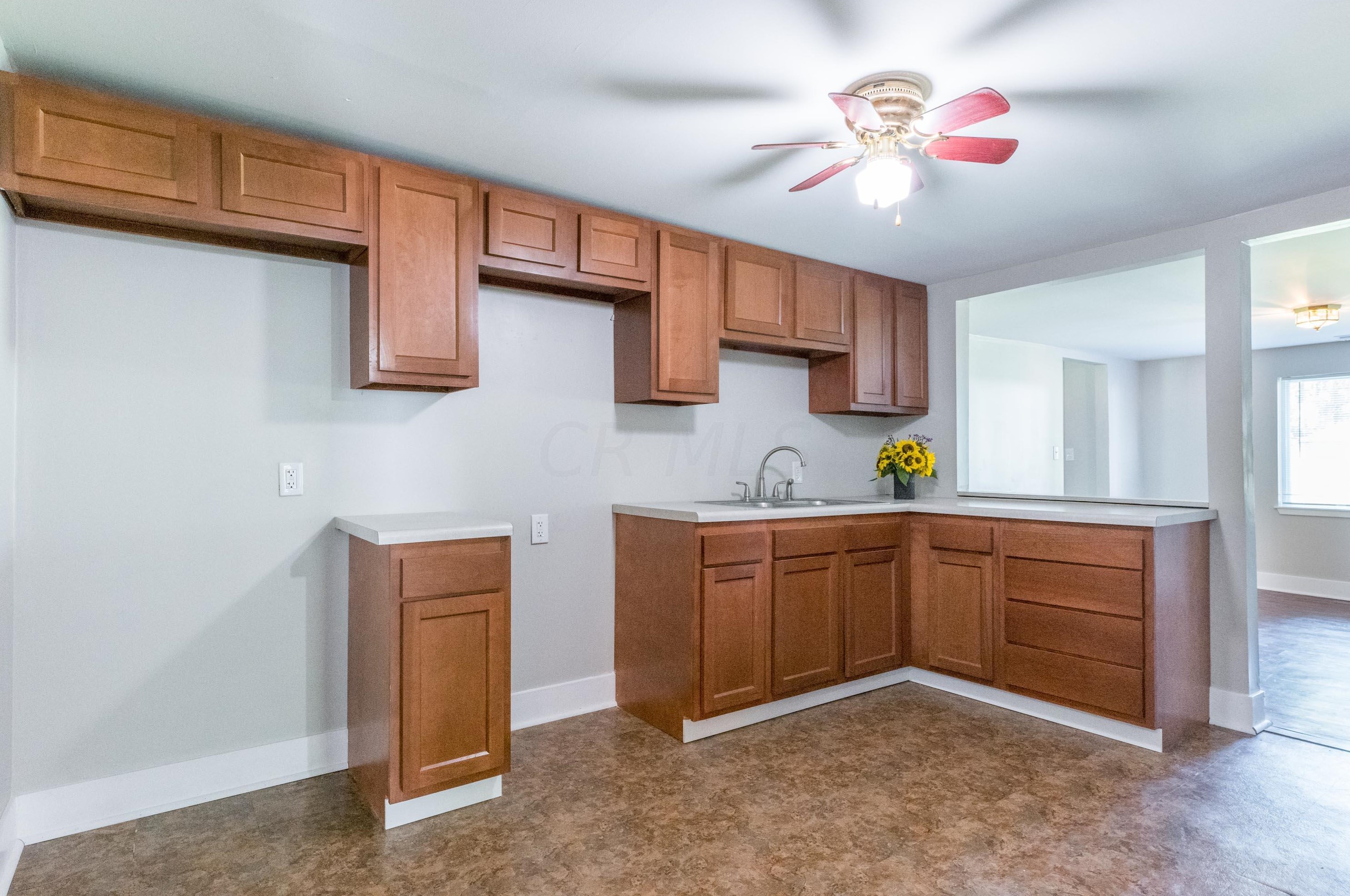 1860 Richmond Rd, Columbus OH 43223-3213 exterior