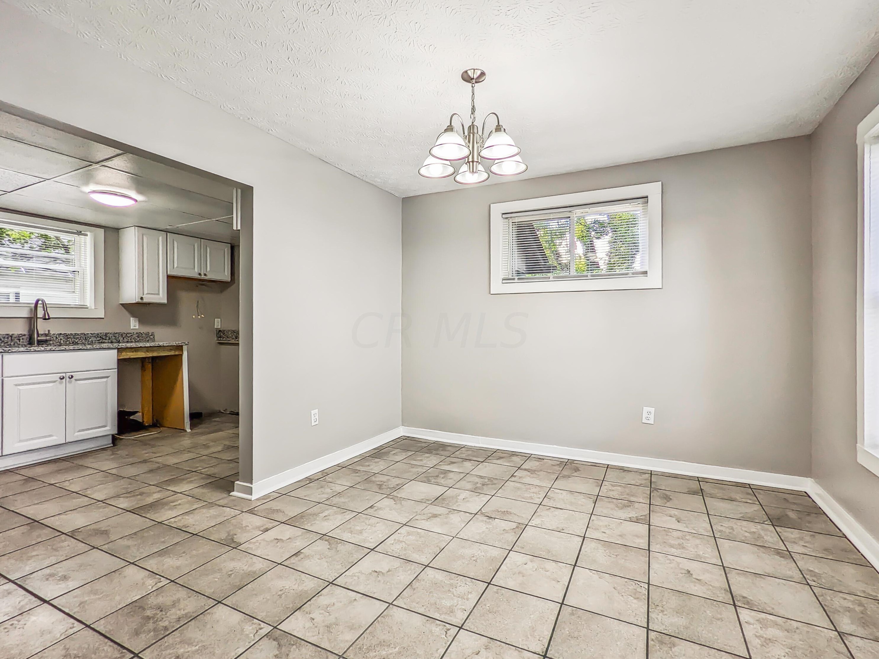 617 Wayne Ave, Columbus OH 43204-3154 exterior