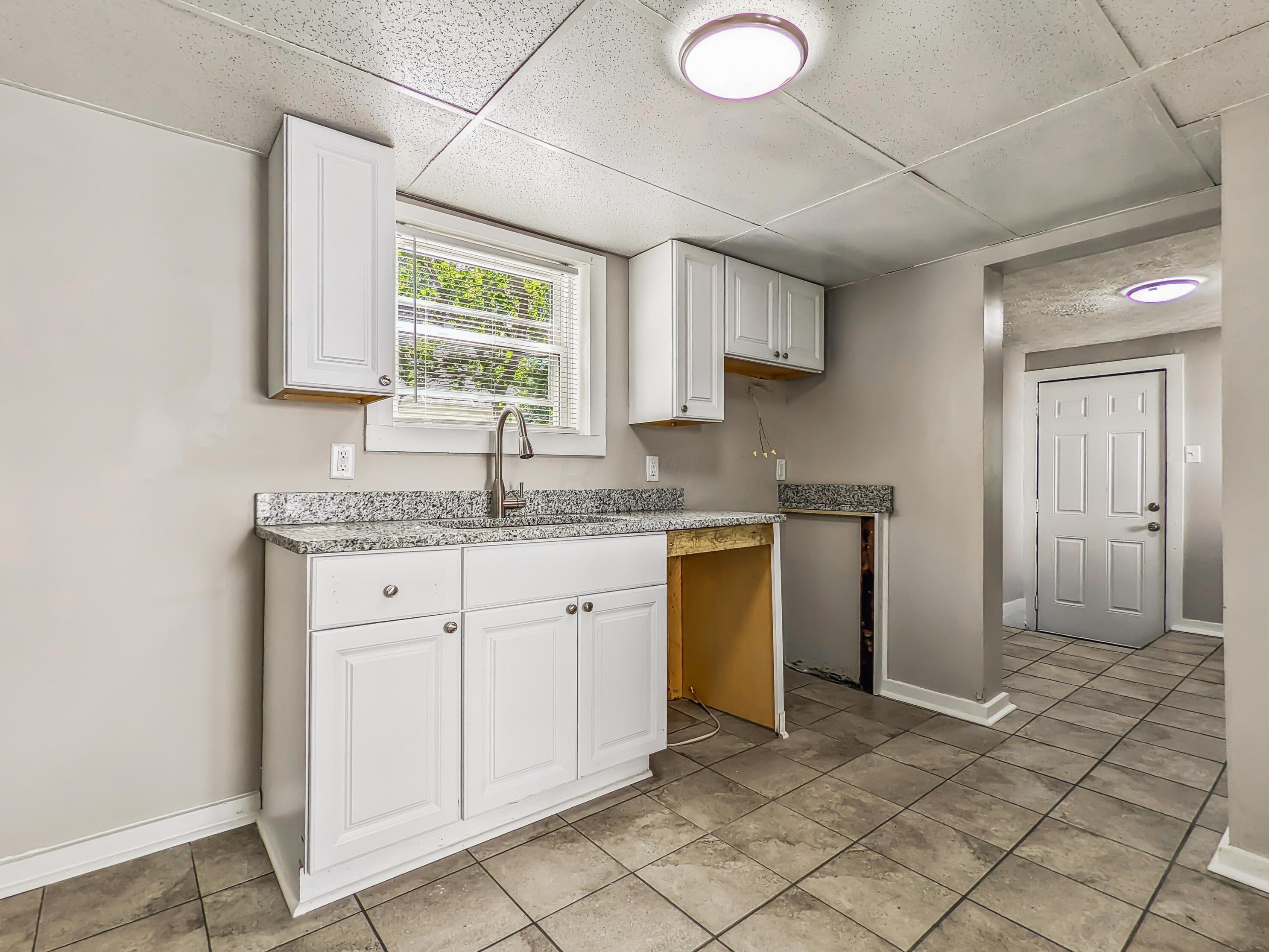 617 Wayne Ave, Columbus OH 43204-3154 exterior