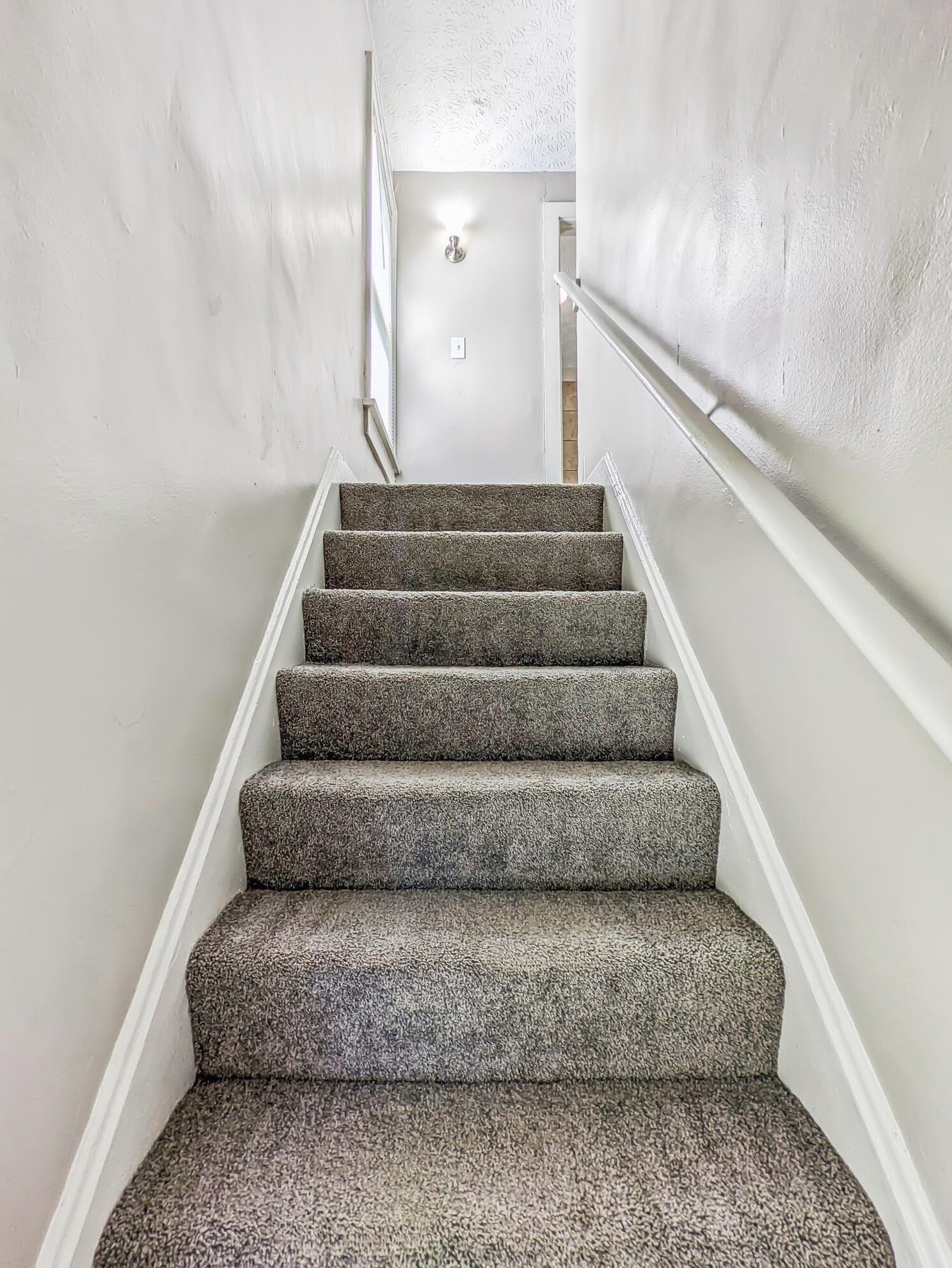 617 Wayne Ave, Columbus OH 43204-3154 exterior