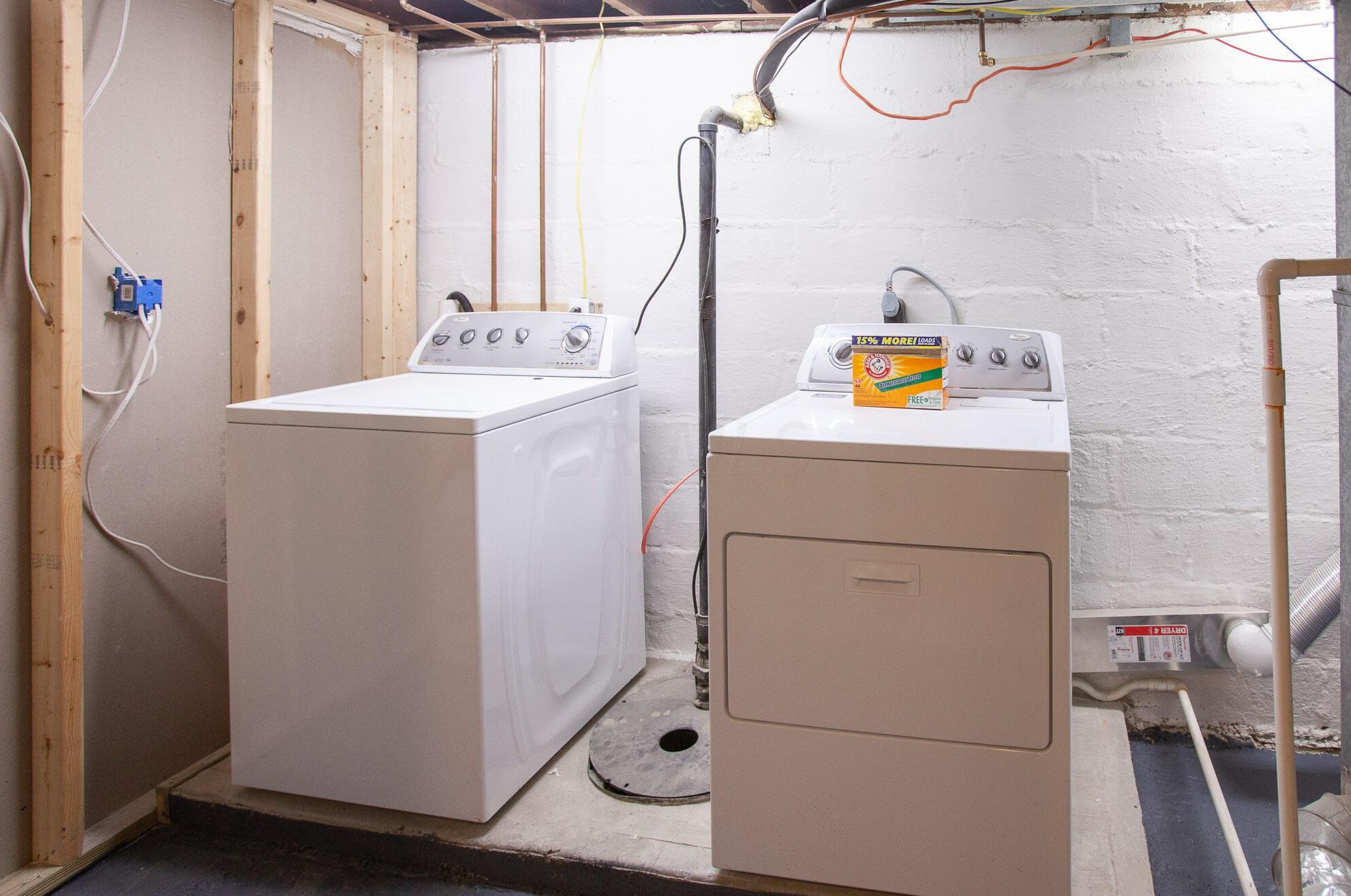 697 Grandon Ave, Columbus OH 43209-2528 exterior