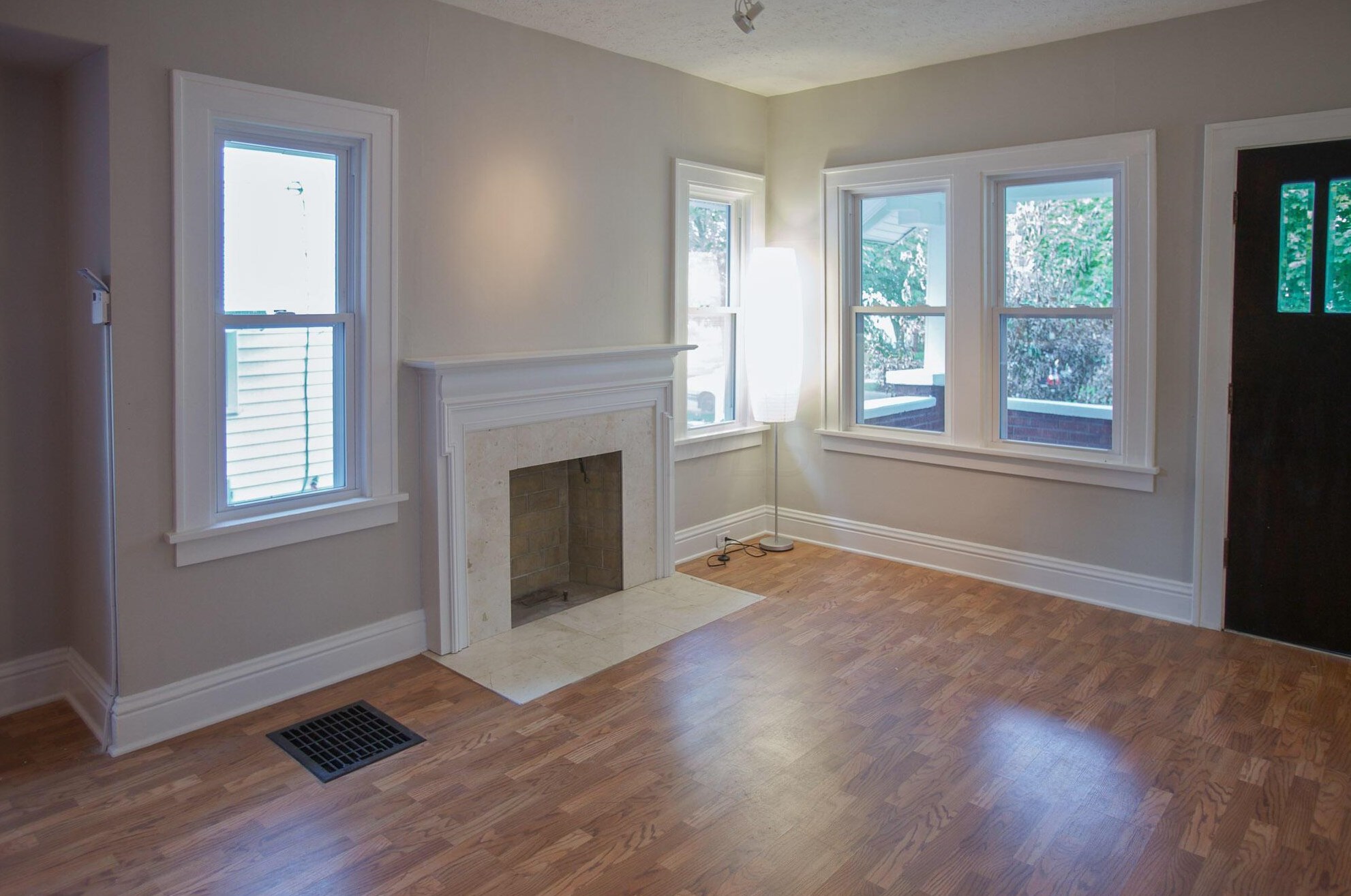 697 Grandon Ave, Columbus OH 43209-2528 exterior