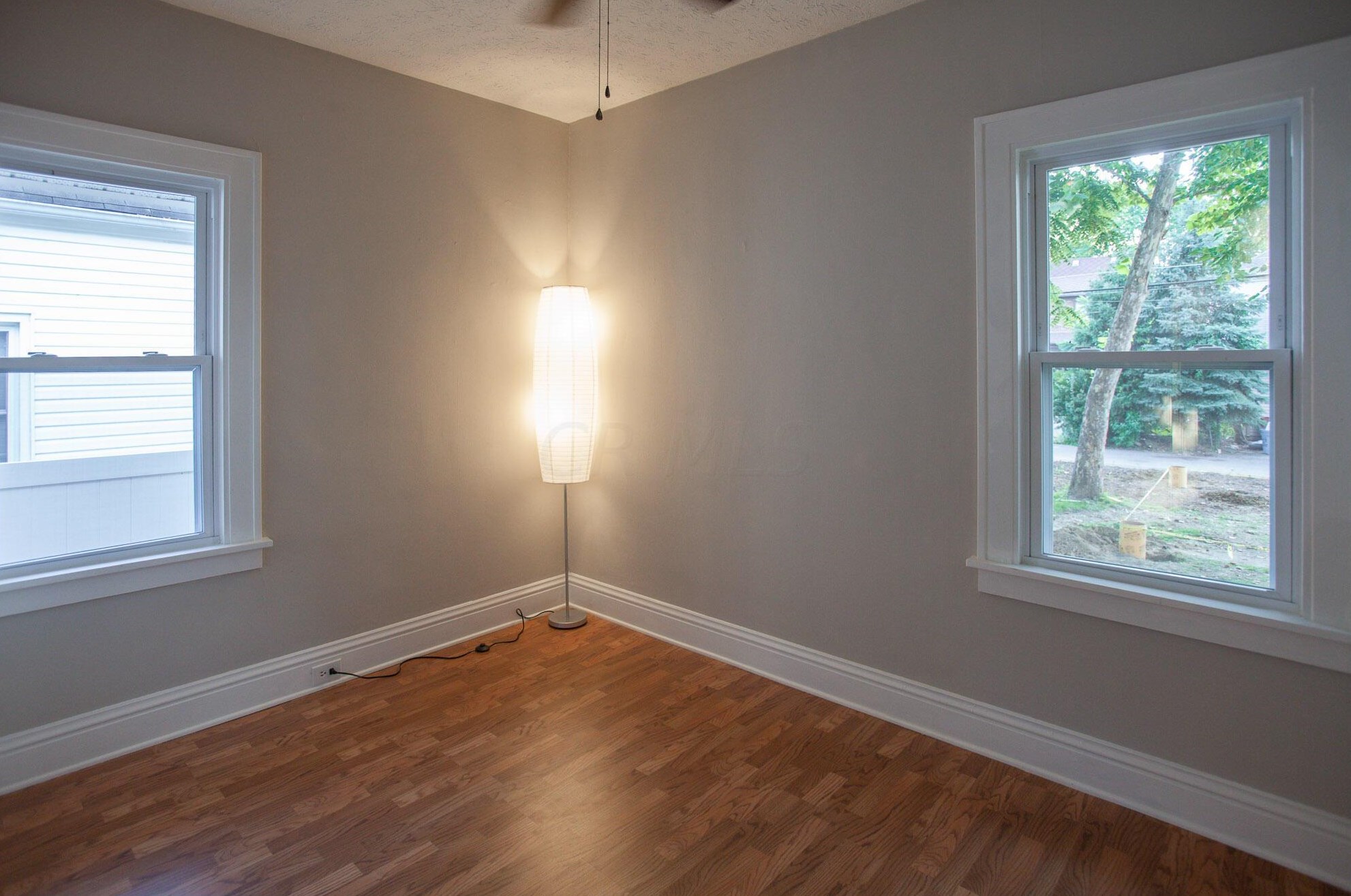 697 Grandon Ave, Columbus OH 43209-2528 exterior