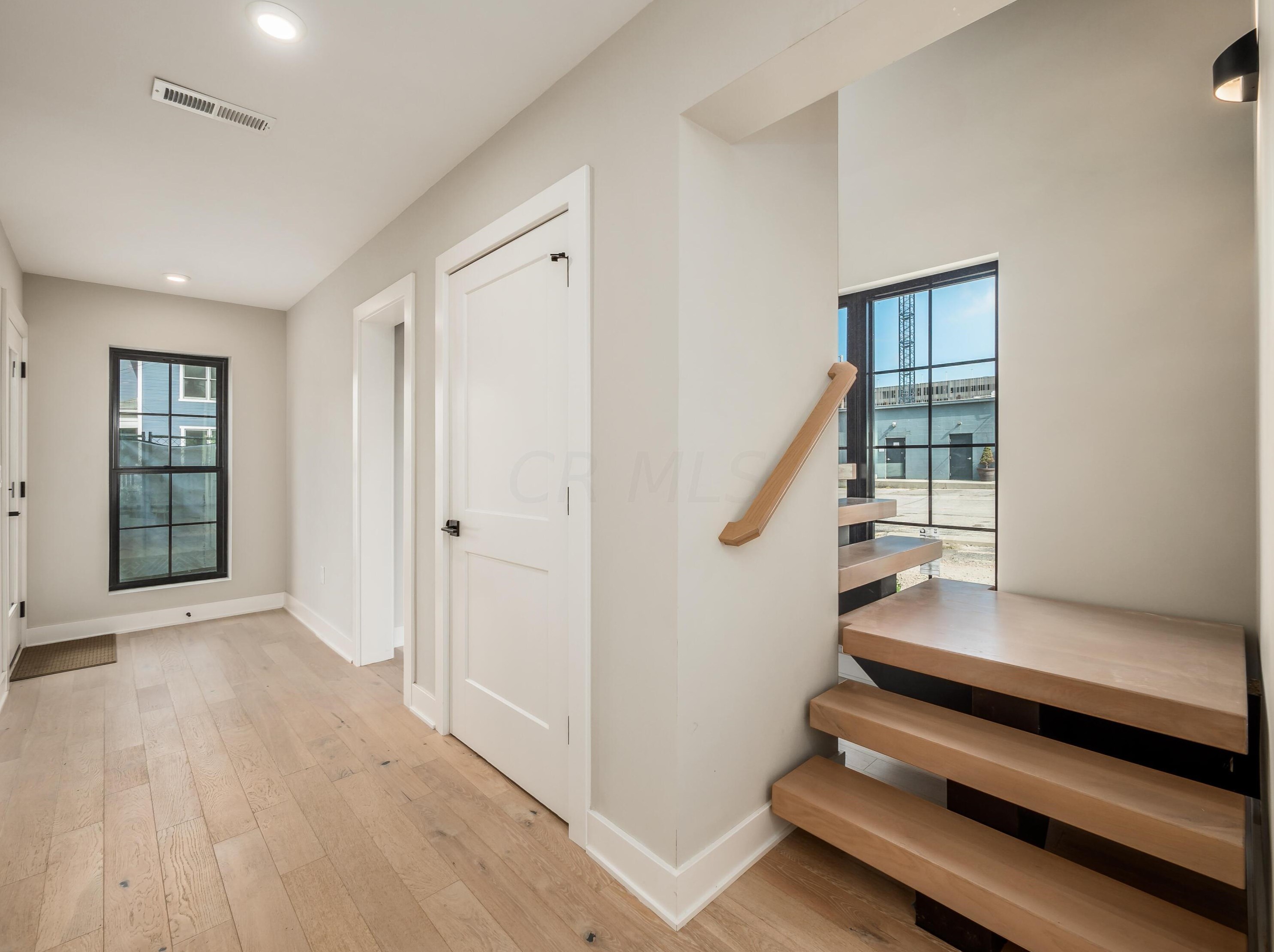 424 Jackson St, Columbus OH  43206-1355 exterior