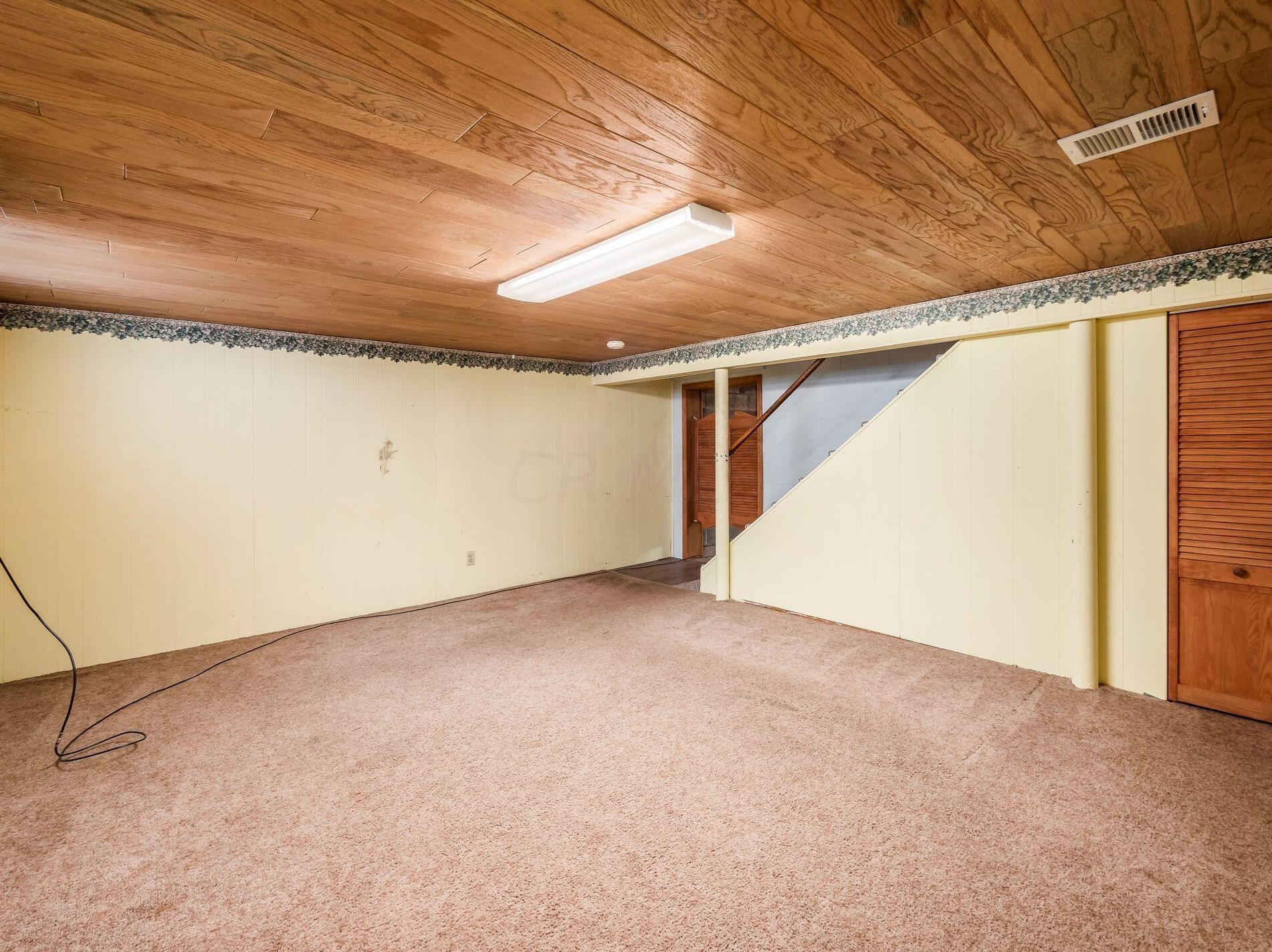 484 Clairbrook Ave, Columbus OH 43228-2536 exterior