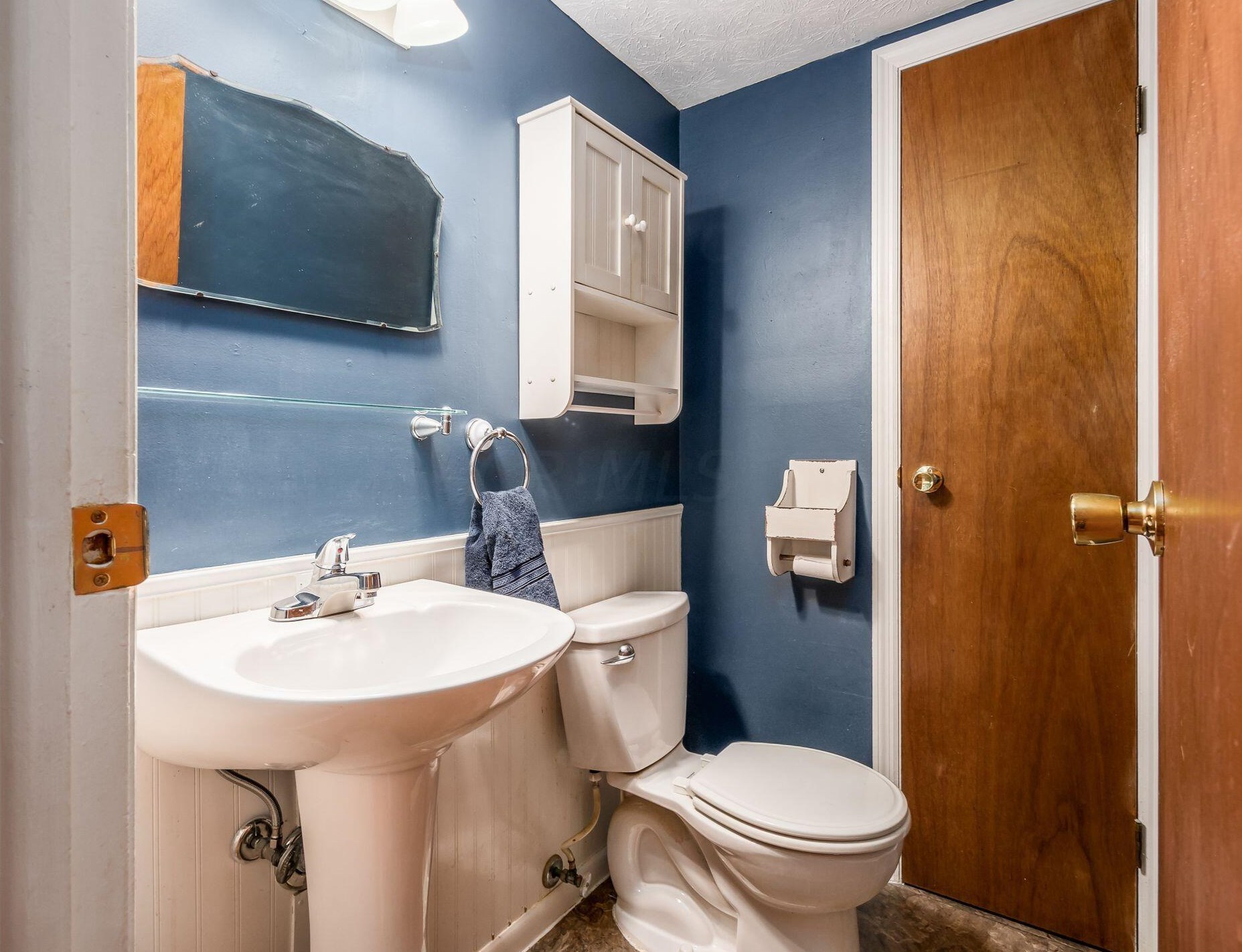 484 Clairbrook Ave, Columbus OH 43228-2536 exterior