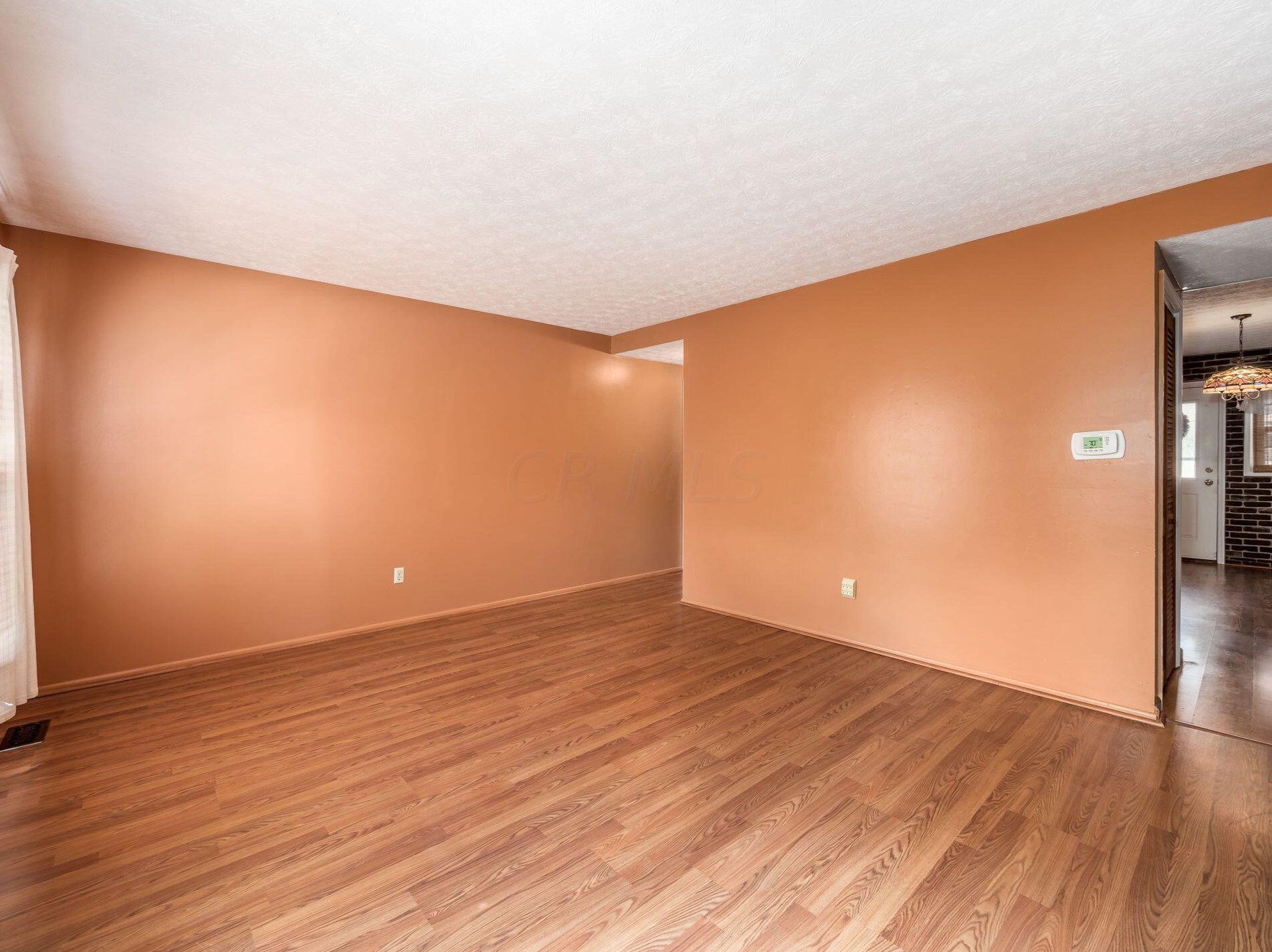 484 Clairbrook Ave, Columbus OH 43228-2536 exterior