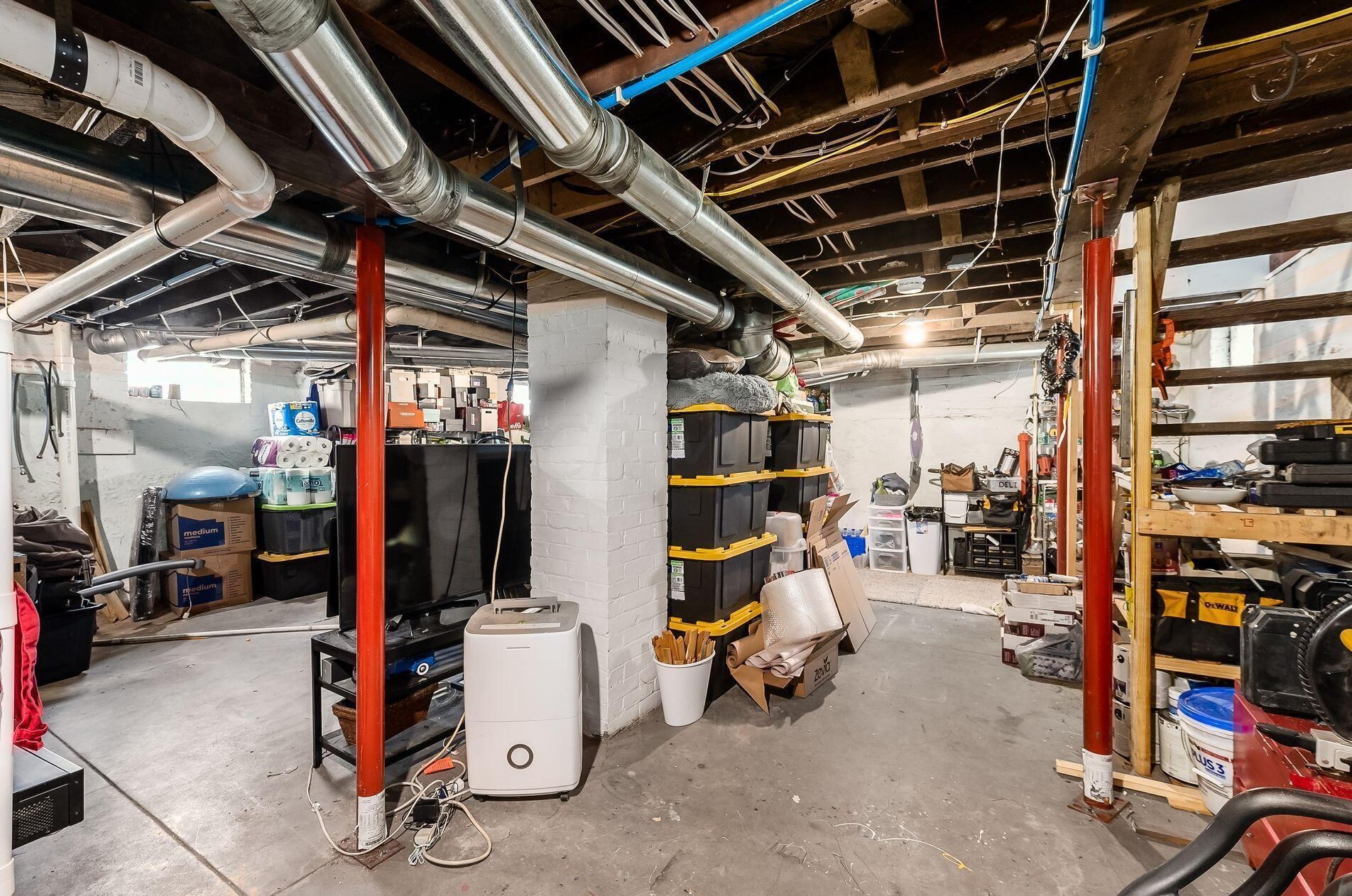 197 Miami Ave, Columbus OH 43203-1867 exterior