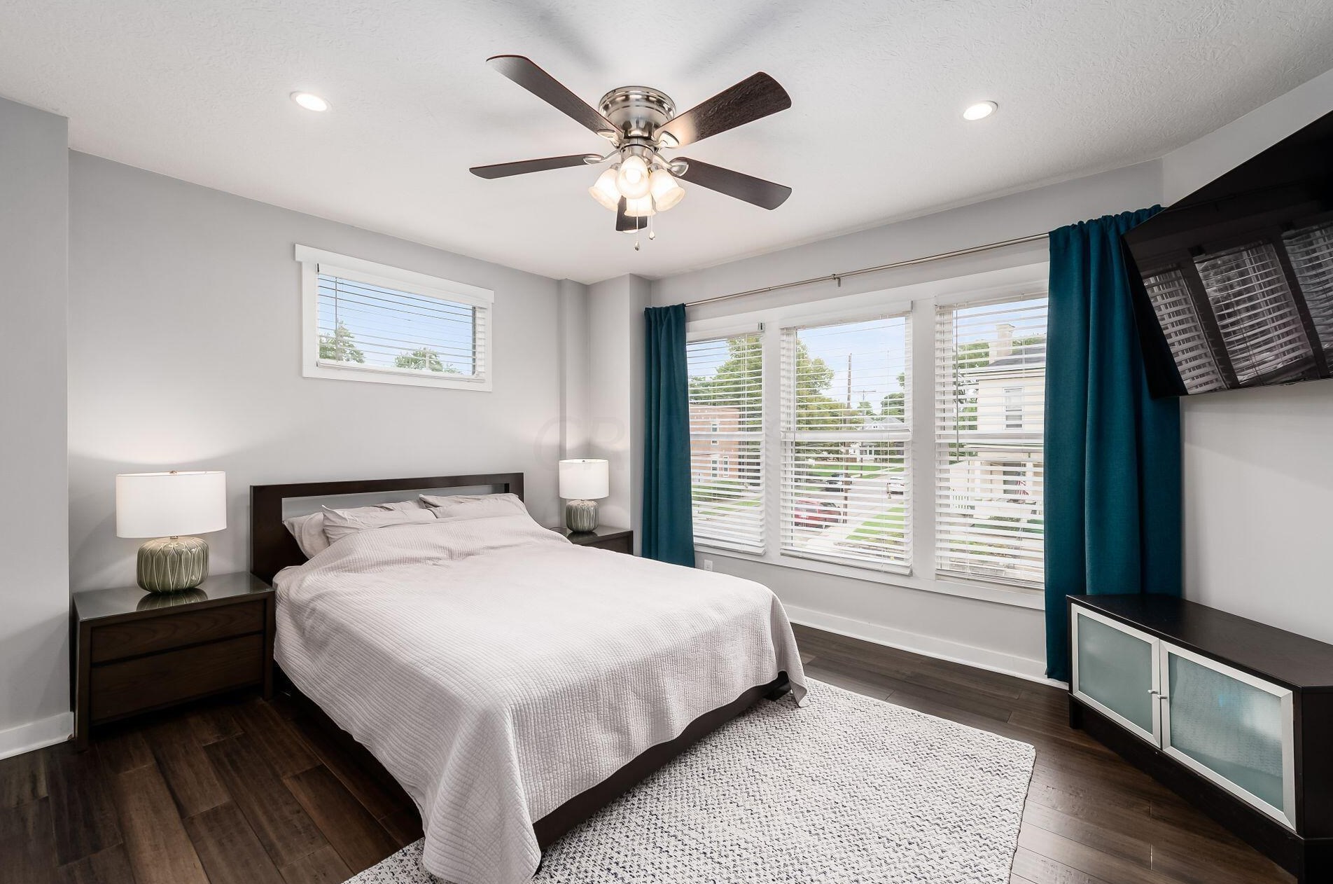 197 Miami Ave, Columbus OH 43203-1867 exterior