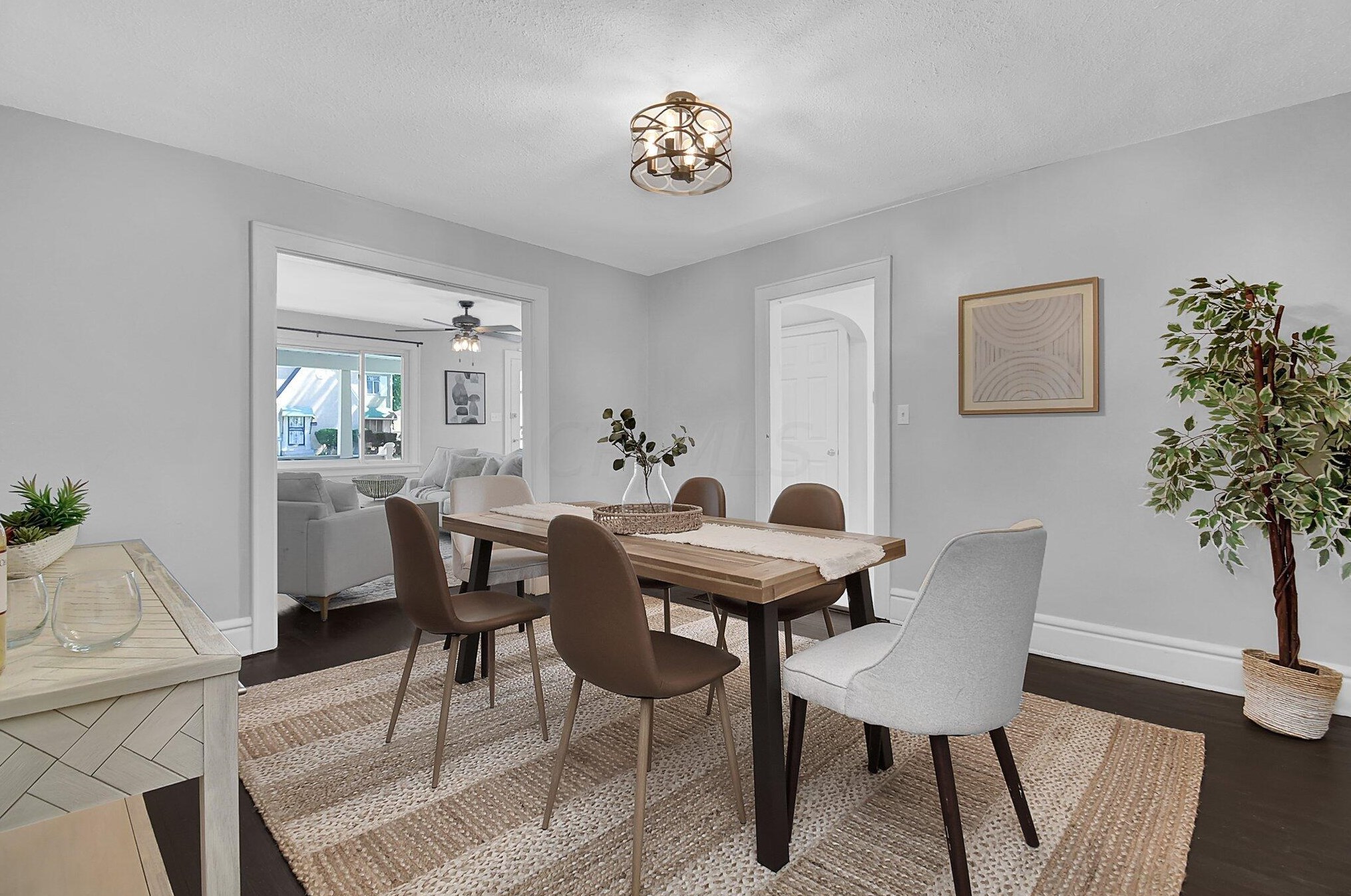 1199 Lockbourne Rd, Columbus OH  43206-3238 exterior