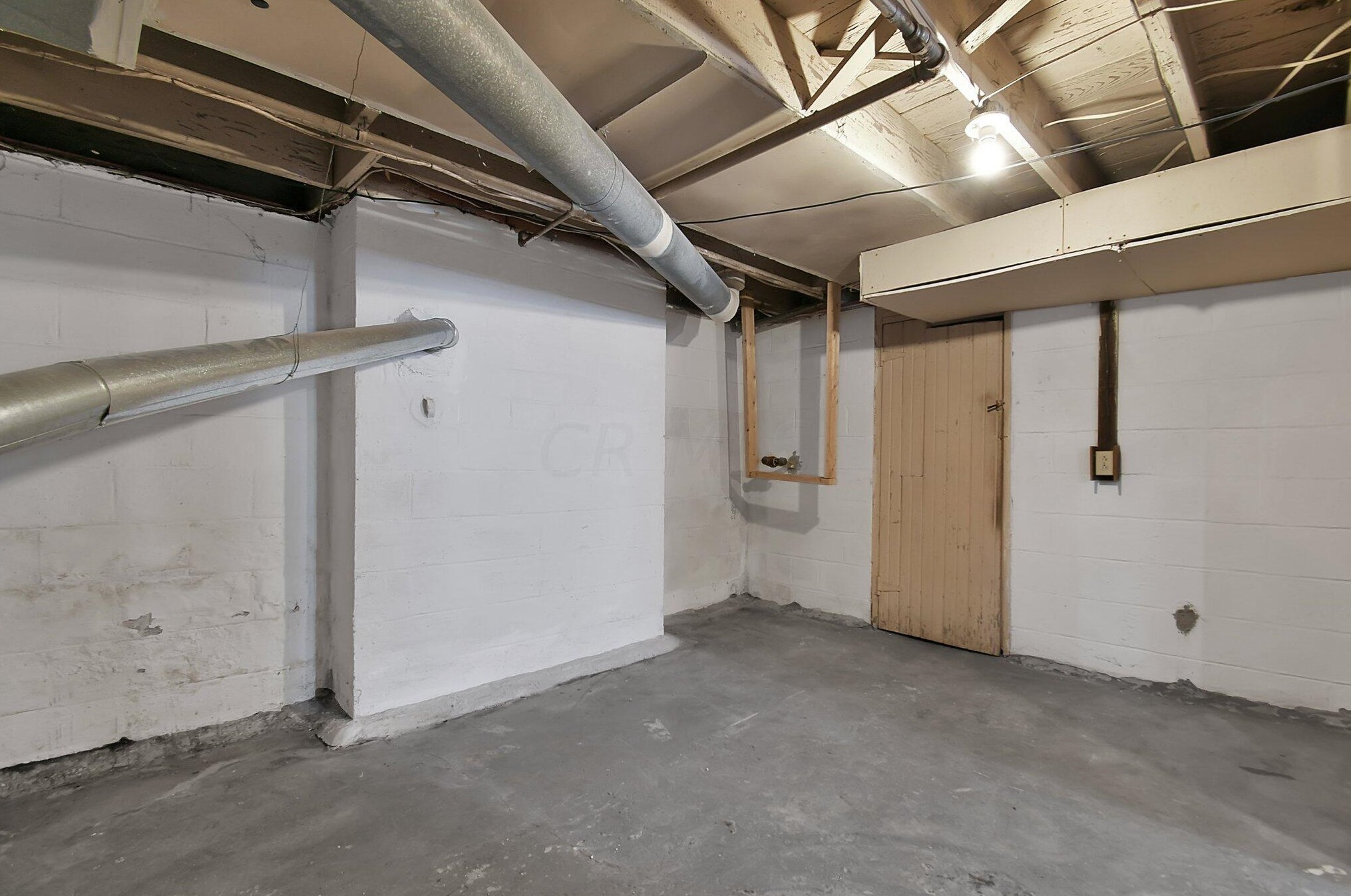 1199 Lockbourne Rd, Columbus OH  43206-3238 exterior