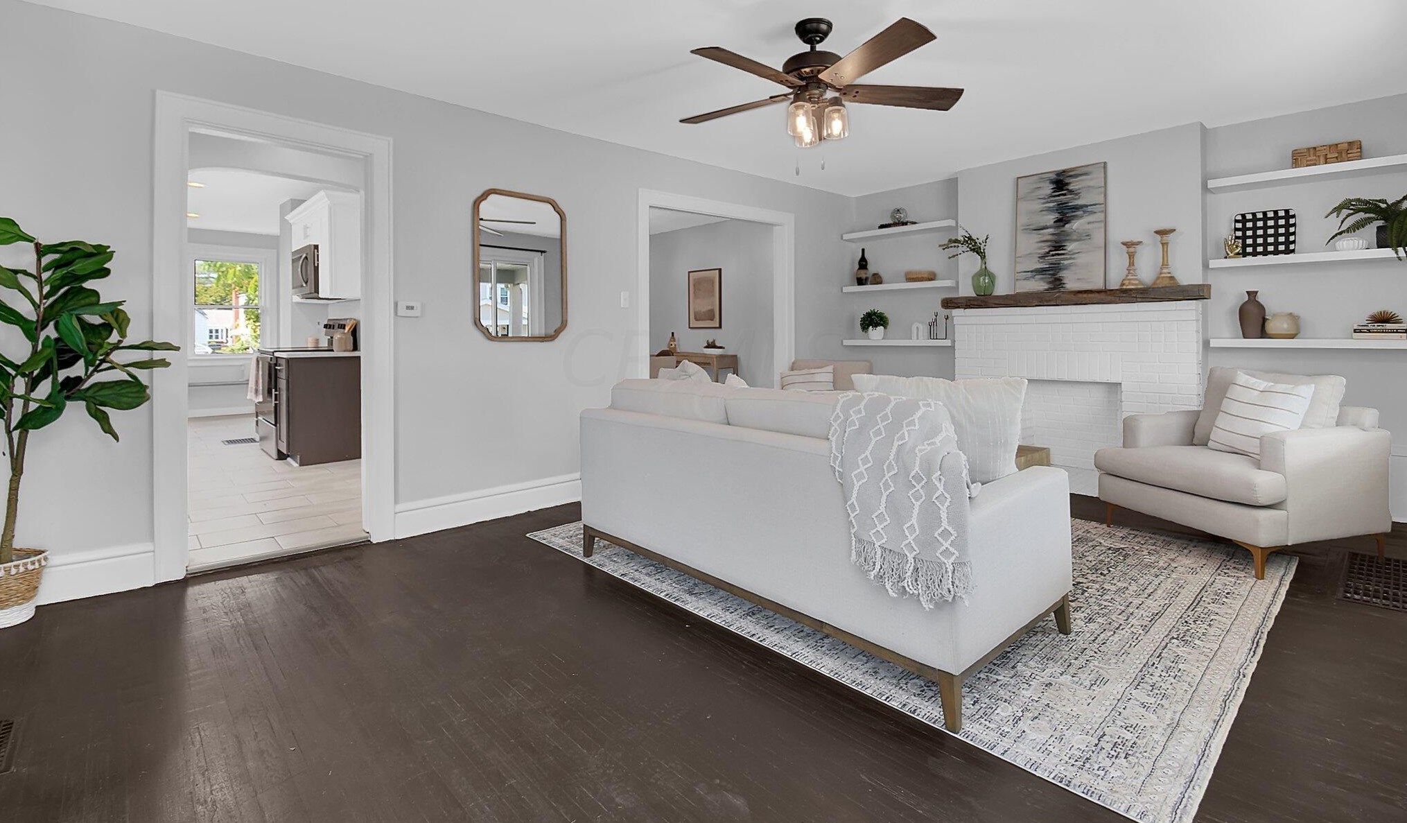 1199 Lockbourne Rd, Columbus OH  43206-3238 exterior