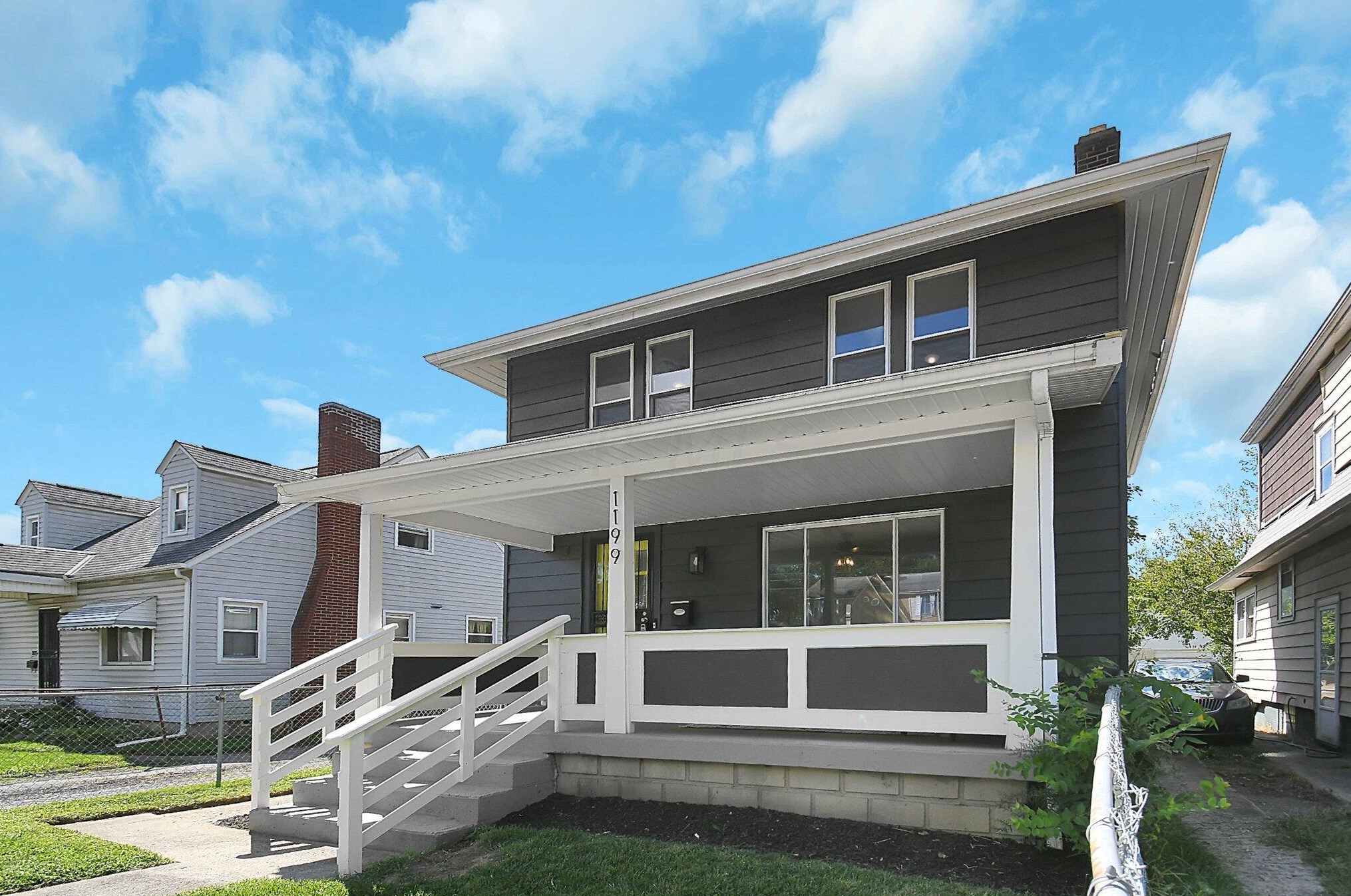 1199 Lockbourne Rd, Columbus OH  43206-3238 exterior