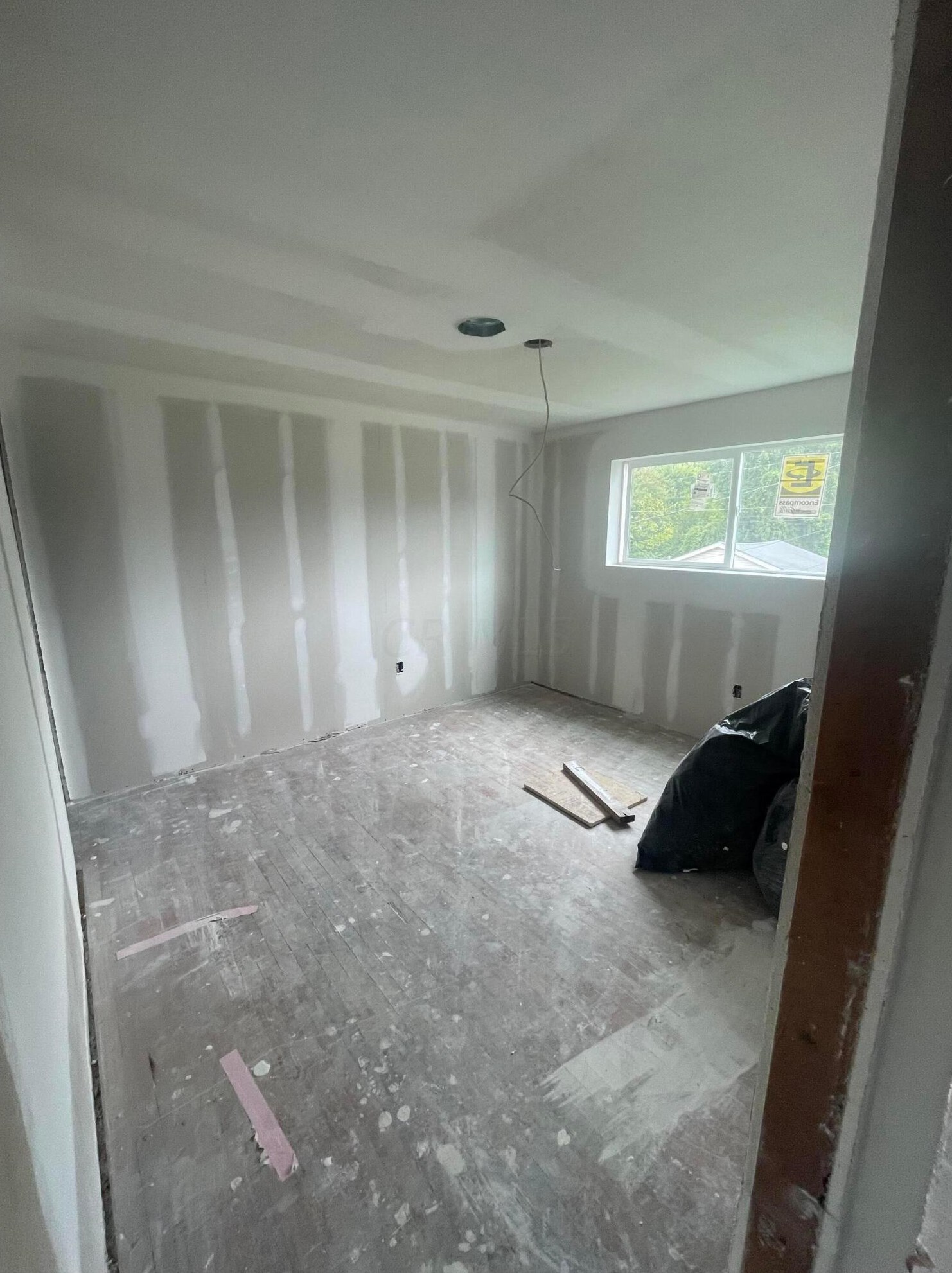 196 Schultz Ave, Columbus OH  43222-1024 exterior