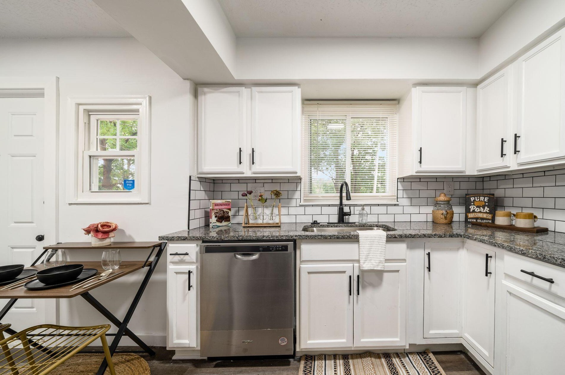 1651 Case Rd, Columbus OH  43235-7518 exterior