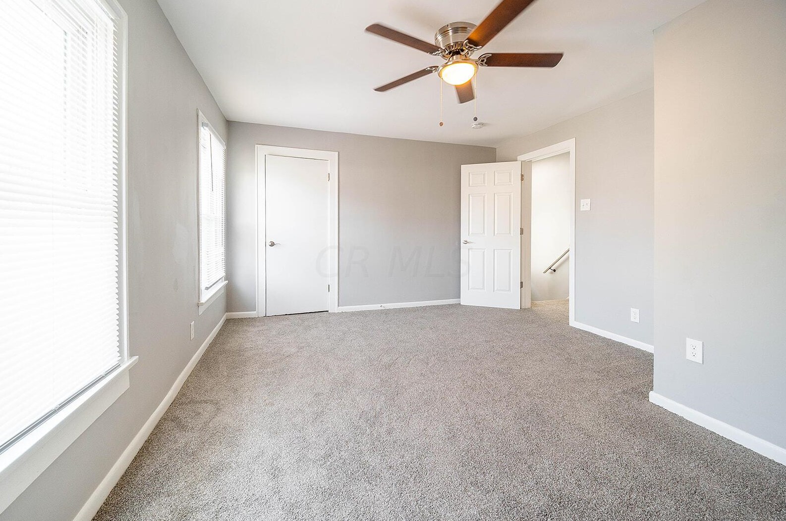 98 Oakley Ave, Columbus OH  43204-3214 exterior