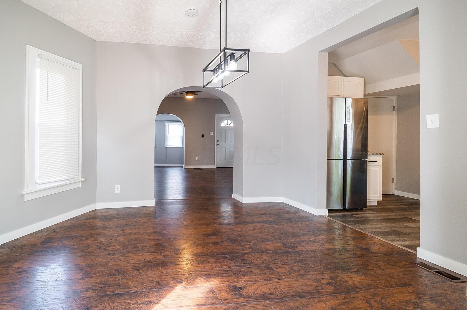 98 Oakley Ave, Columbus OH  43204-3214 exterior