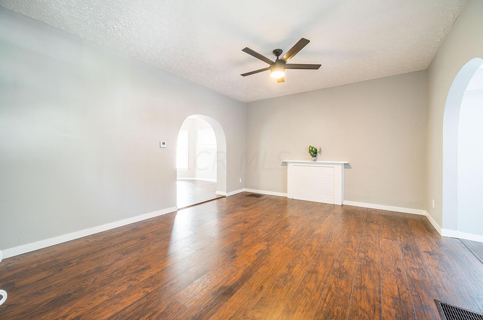 98 Oakley Ave, Columbus OH  43204-3214 exterior