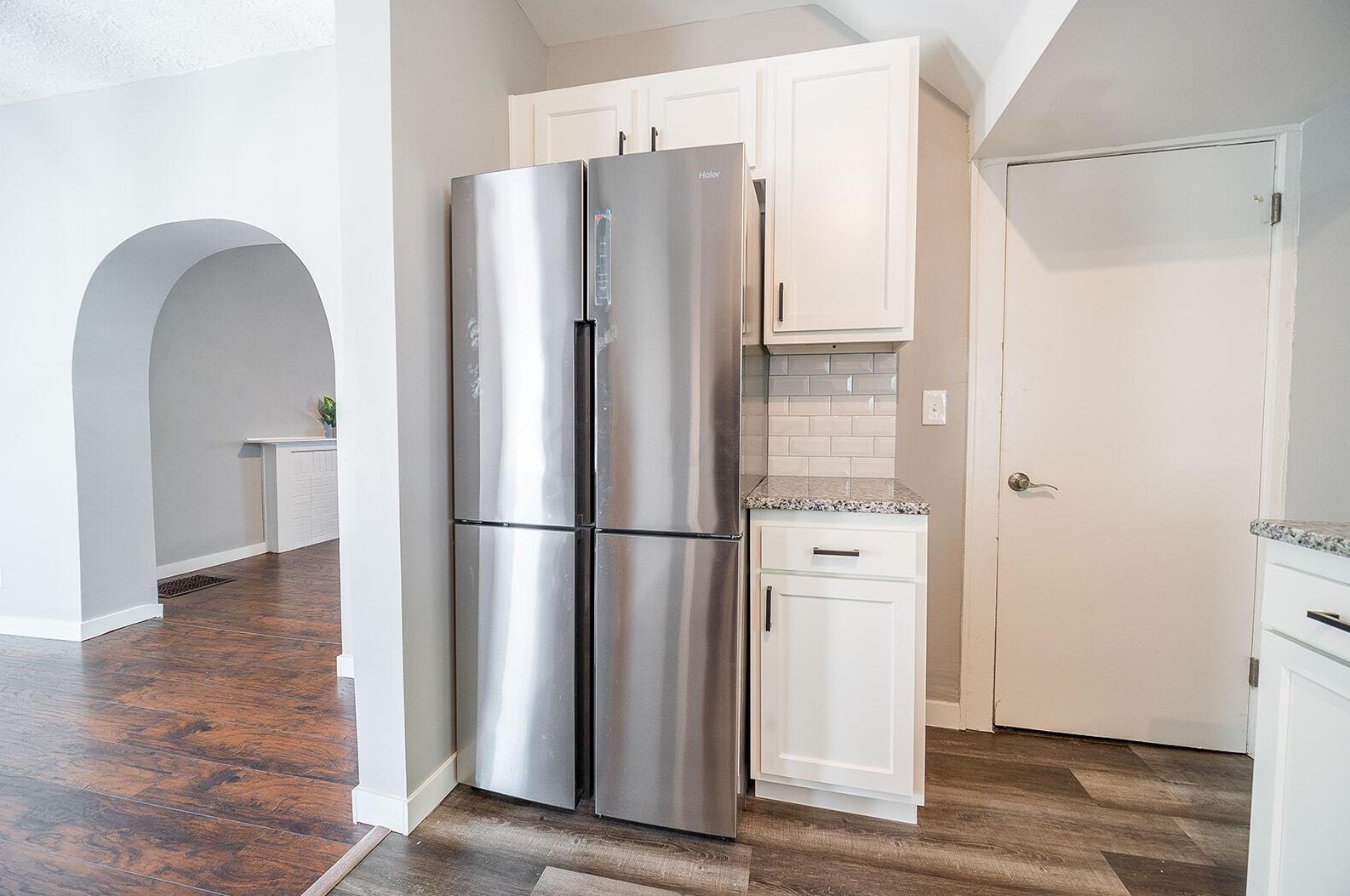 98 Oakley Ave, Columbus OH  43204-3214 exterior