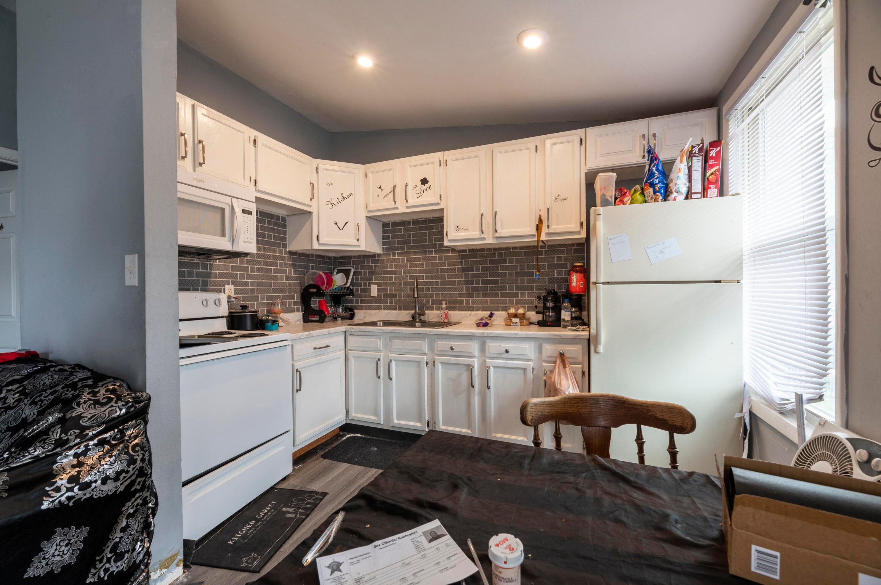 2445 Hiawatha St, Columbus OH  43211-1109 exterior