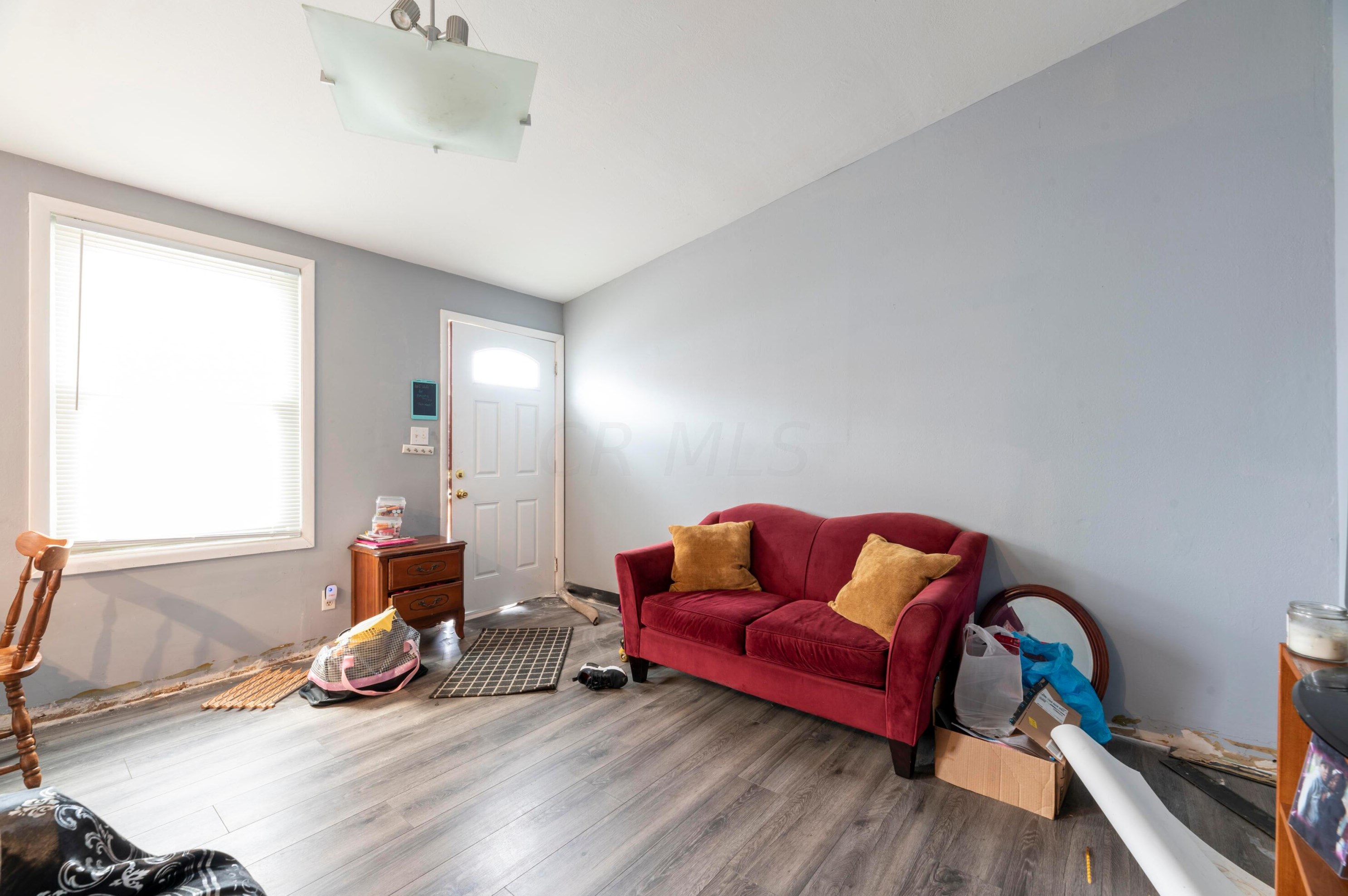 2445 Hiawatha St, Columbus OH  43211-1109 exterior