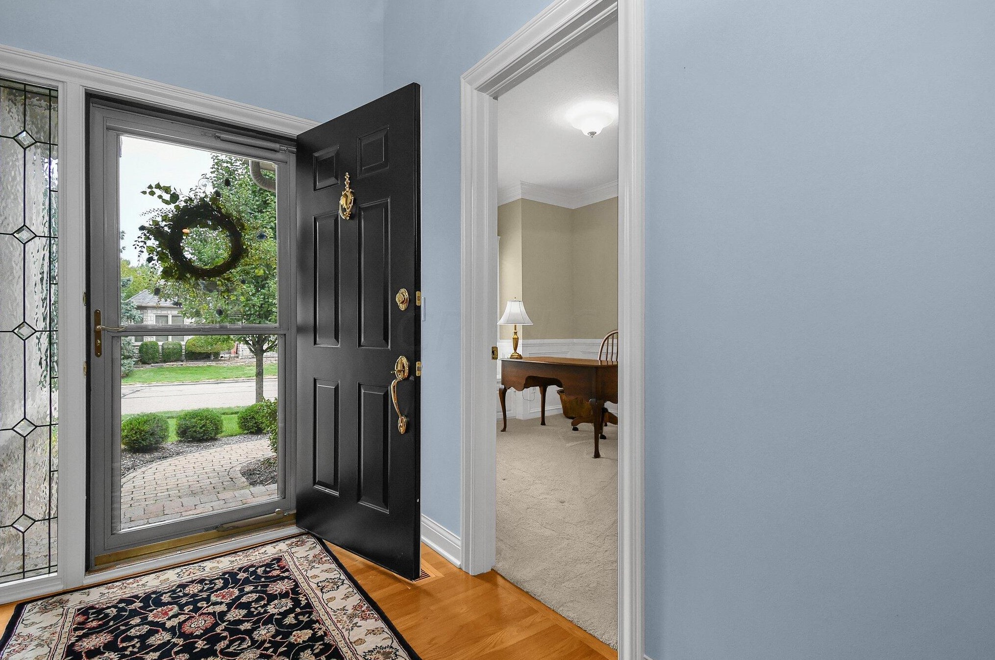 1917 Lake Shore Dr, Columbus OH 43204-4963 exterior