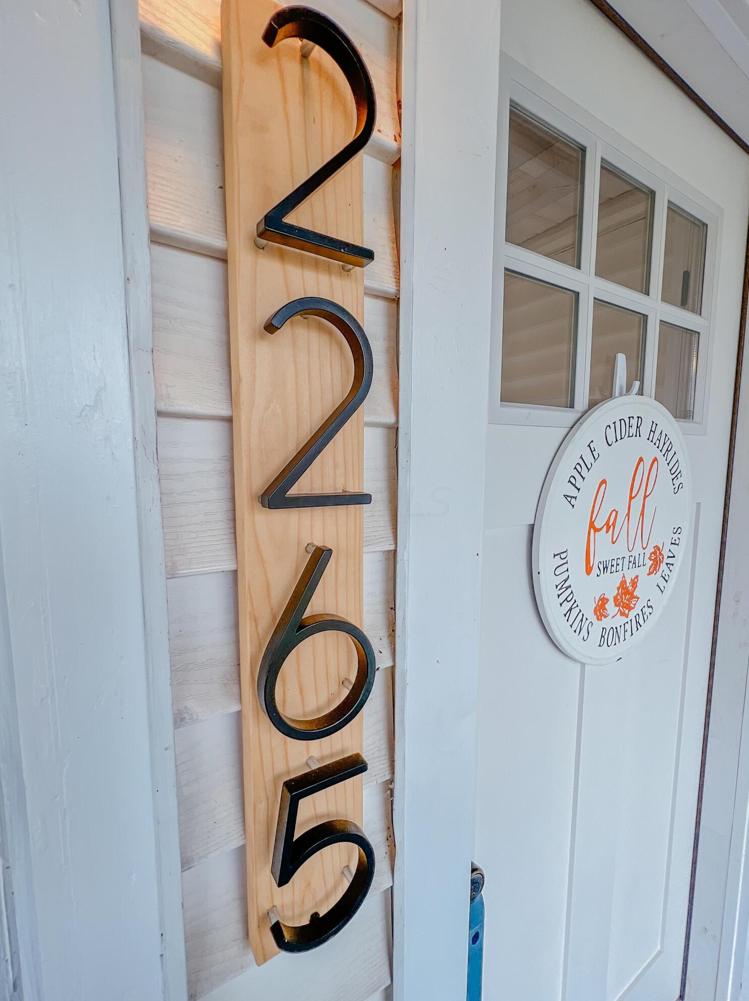 2265 Homewood Ave, Columbus OH 43223-1728 exterior