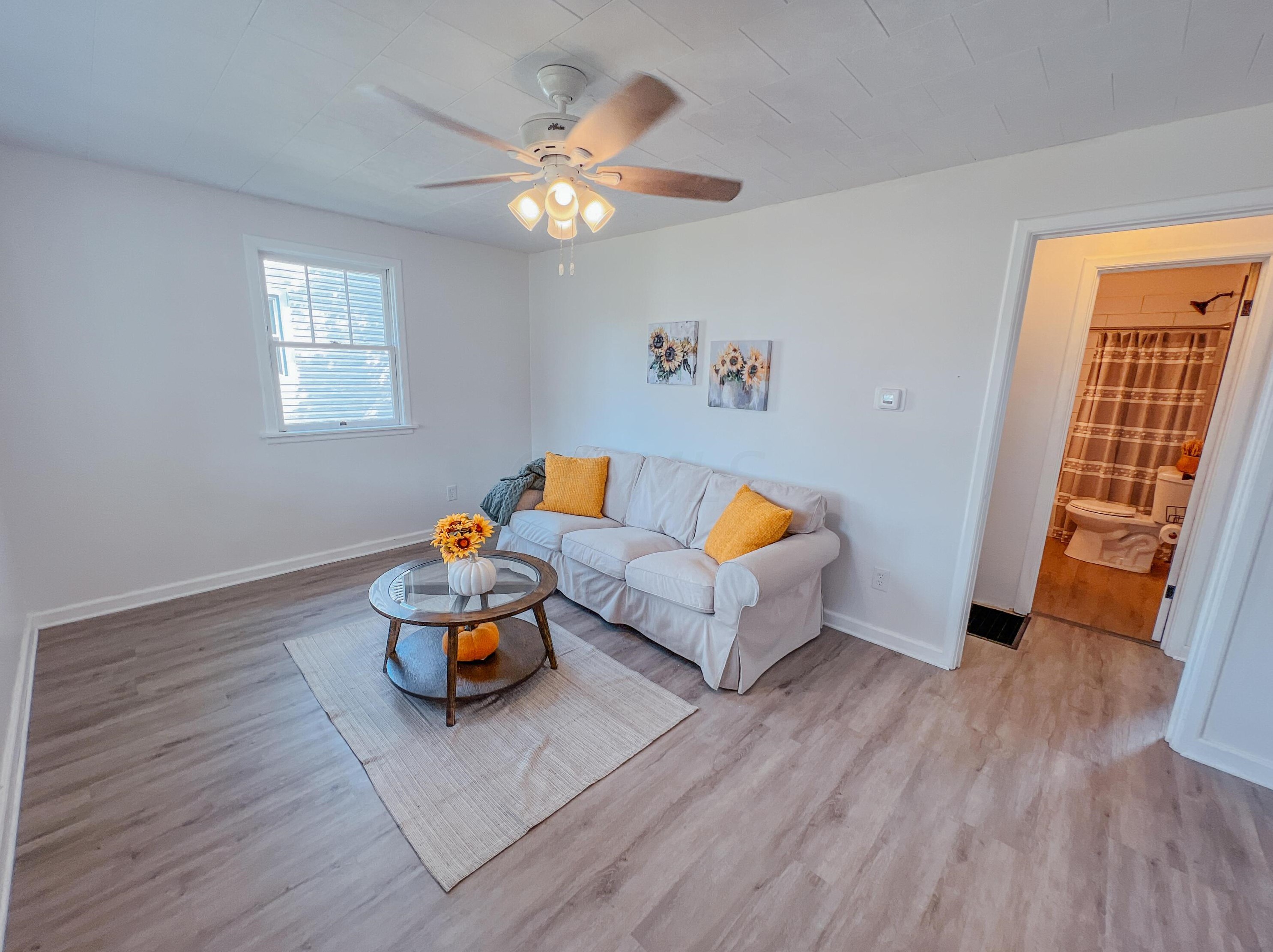 2265 Homewood Ave, Columbus OH 43223-1728 exterior