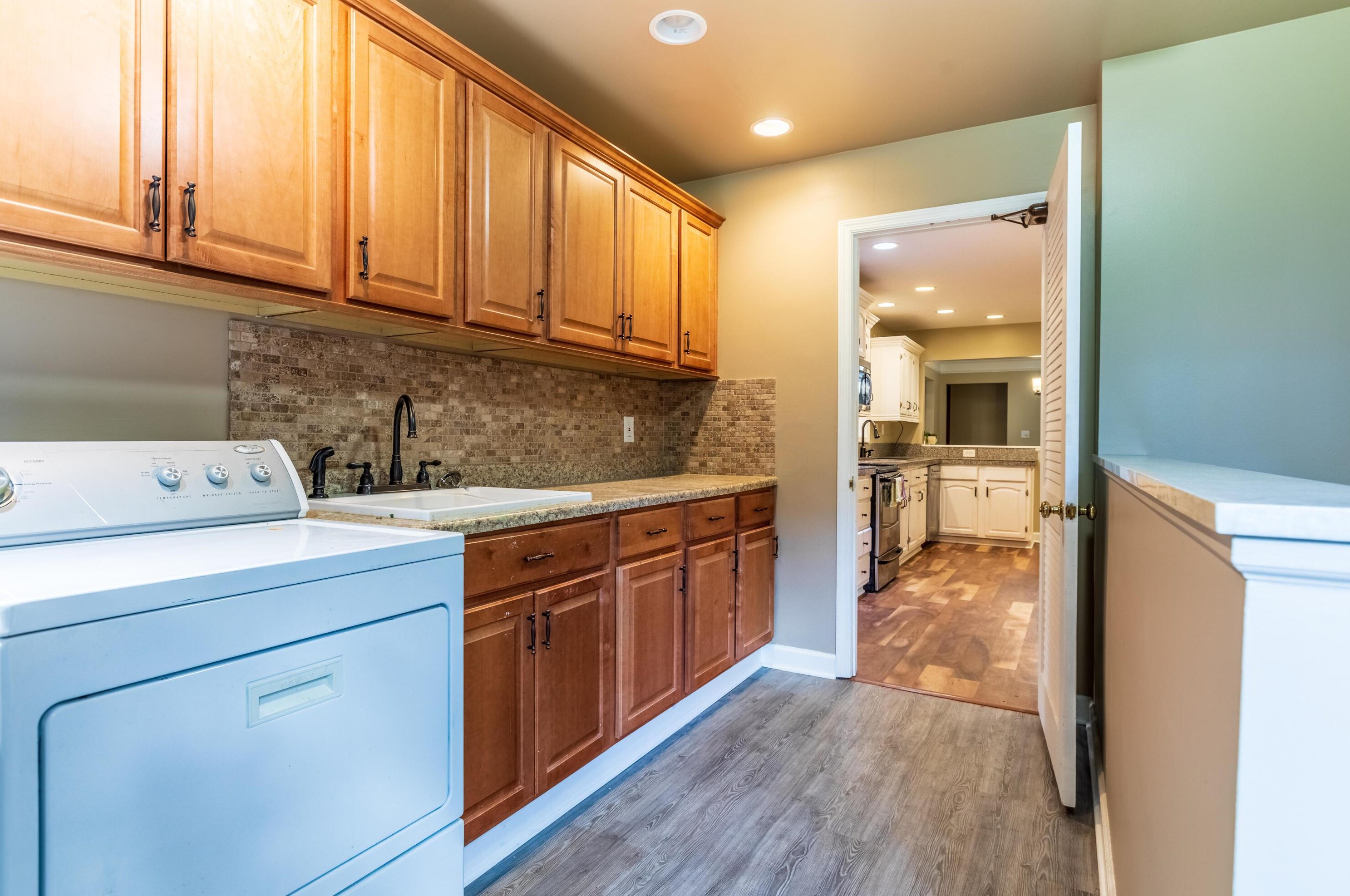 2688 Alder Vis Dr, Columbus OH 43231-4872 exterior