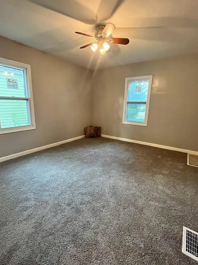 484 Weyant Ave, Columbus OH  43213-2276 exterior