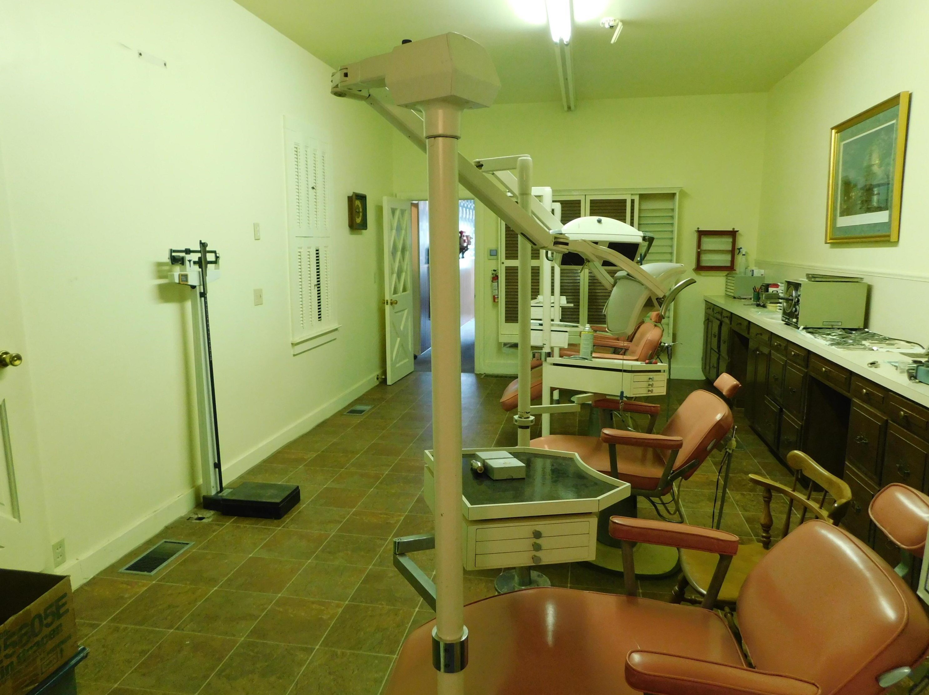 439 Maple St, Lancaster OH 43130-3127 exterior