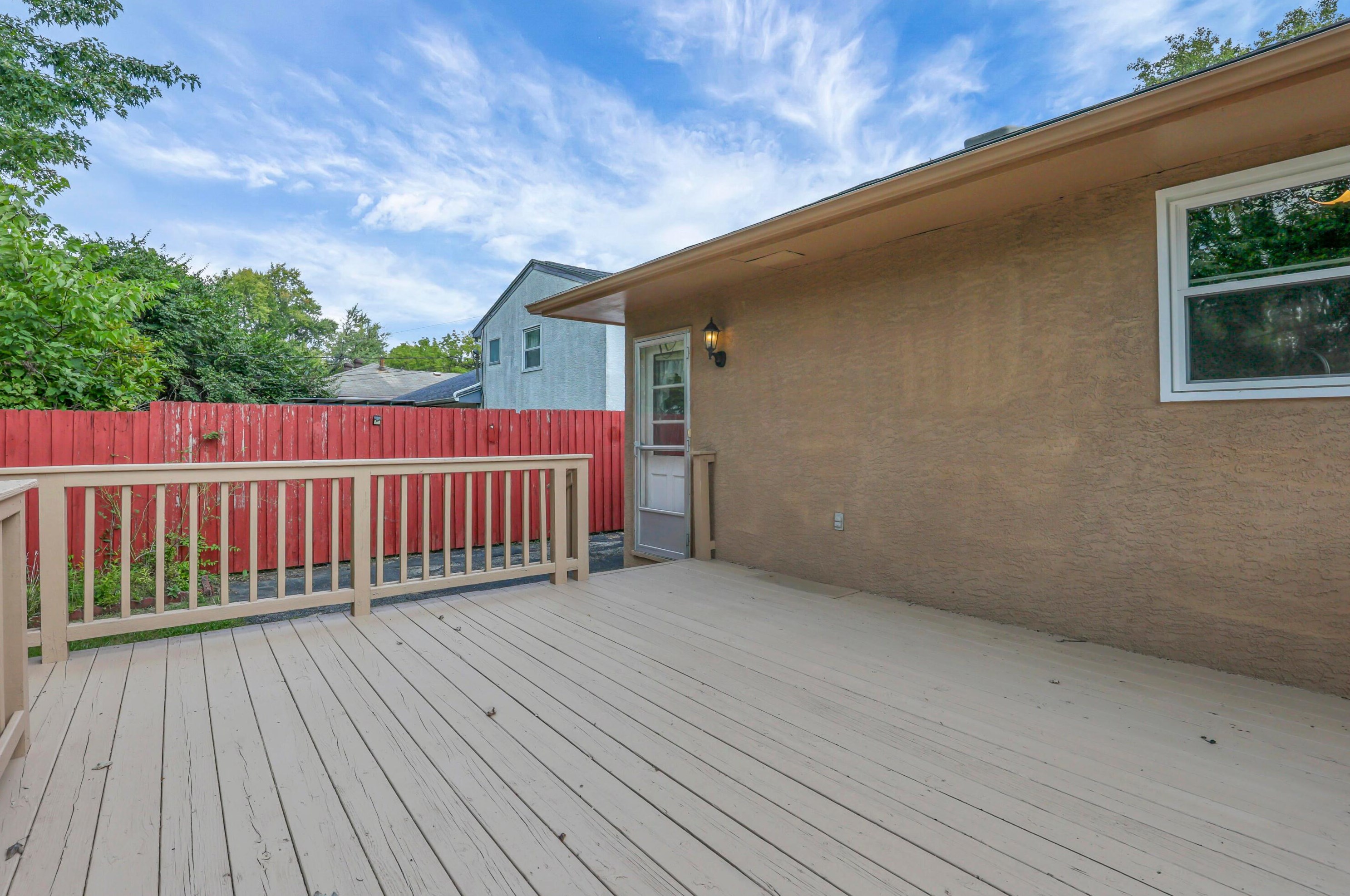 133 Rita Ct, Columbus OH 43213-1719 exterior