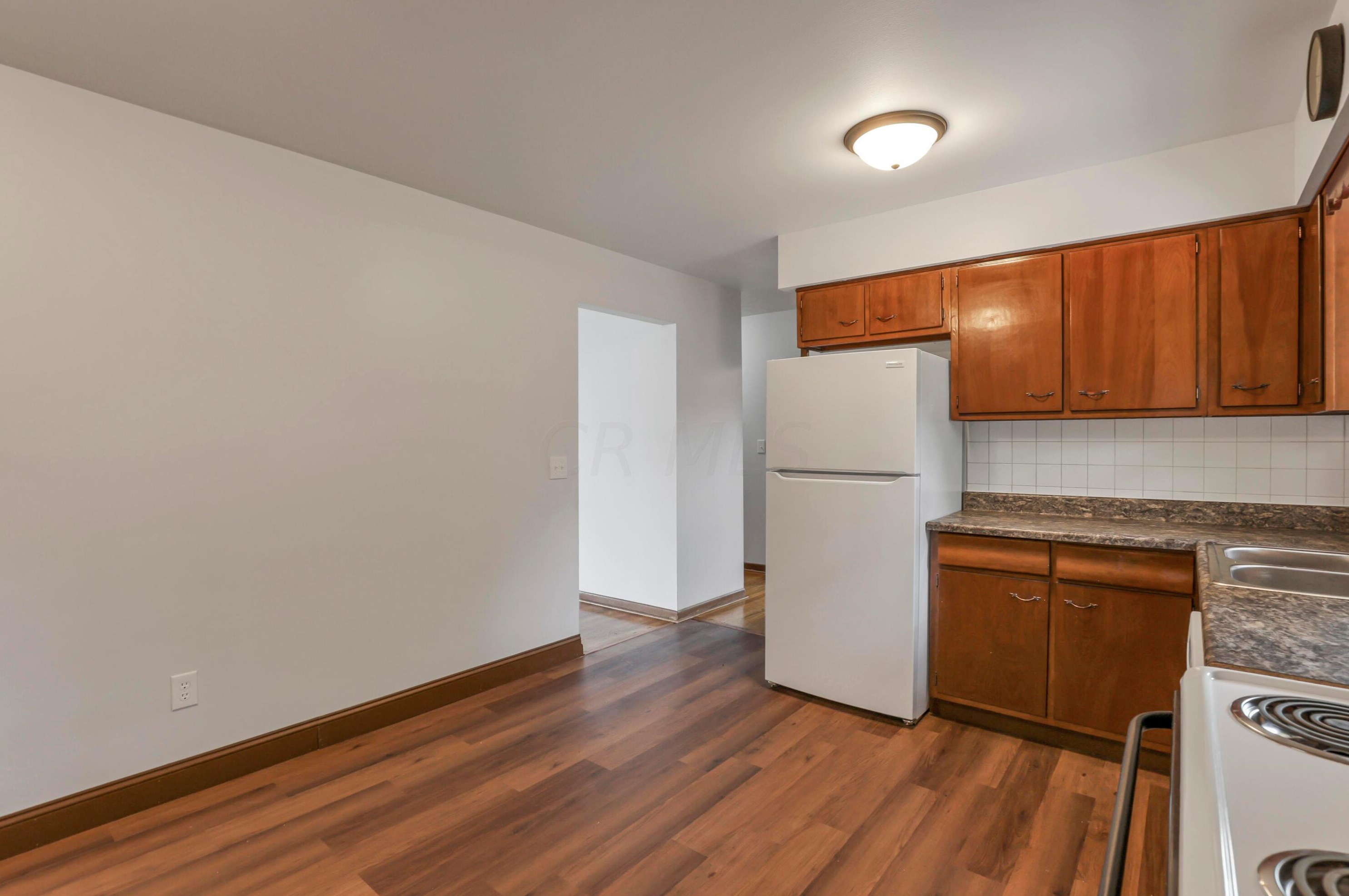 133 Rita Ct, Columbus OH 43213-1719 exterior