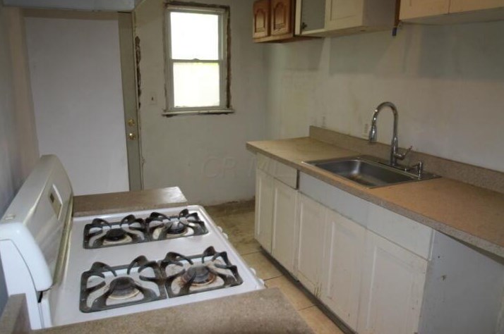 664 Rhoads Ave, Columbus OH  43205-2530 exterior