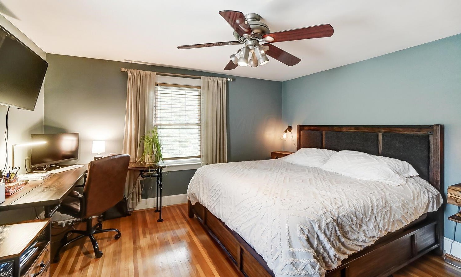 54 Gdn Rd, Columbus OH 43214-2236 exterior