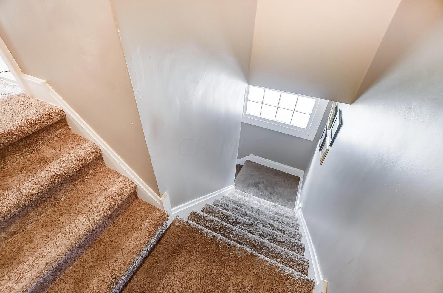 54 Gdn Rd, Columbus OH 43214-2236 exterior