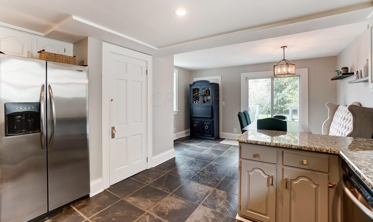 54 Gdn Rd, Columbus OH 43214-2236 exterior