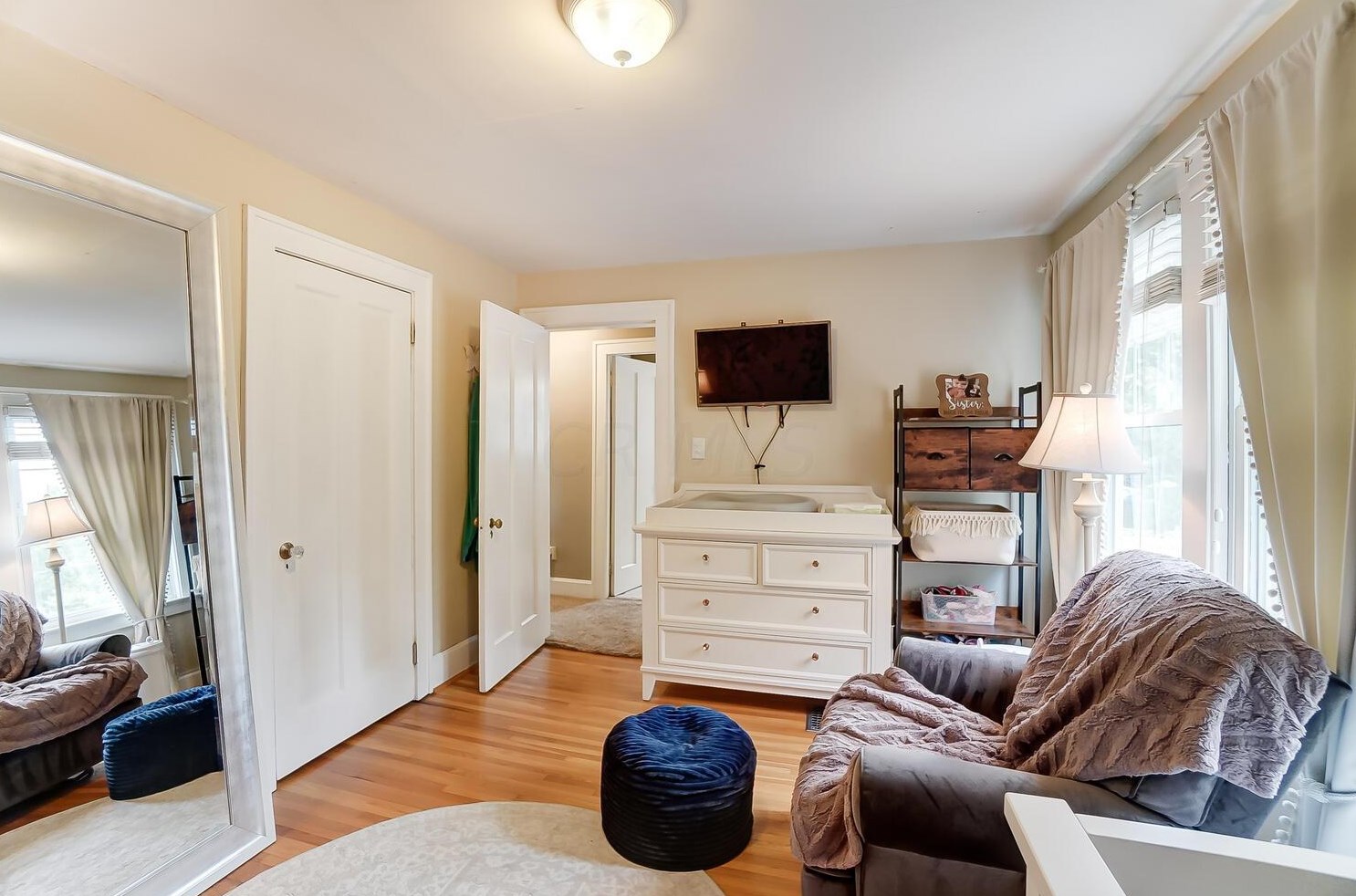 54 Gdn Rd, Columbus OH 43214-2236 exterior