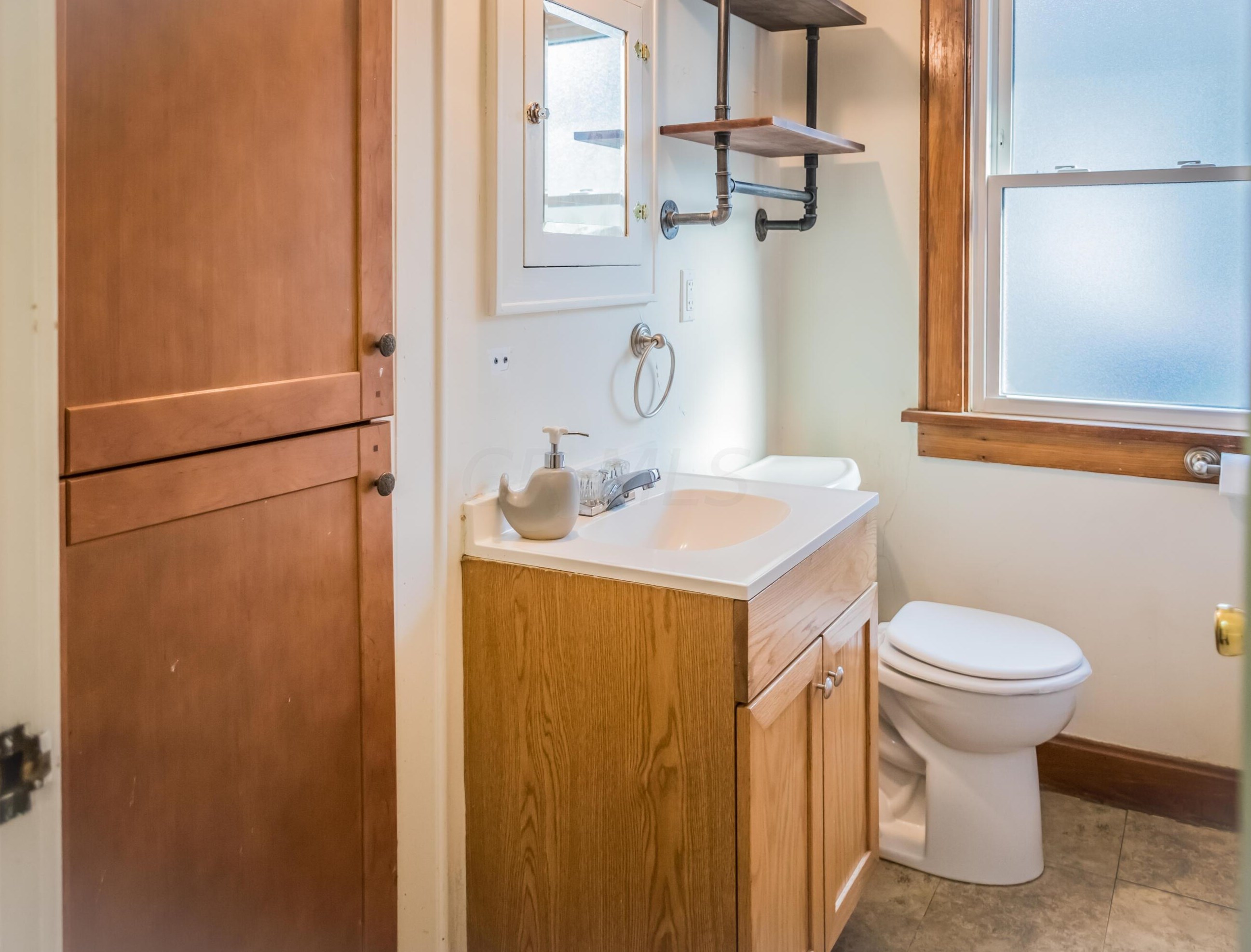 680 Racine Ave, Columbus OH 43204-2963 exterior