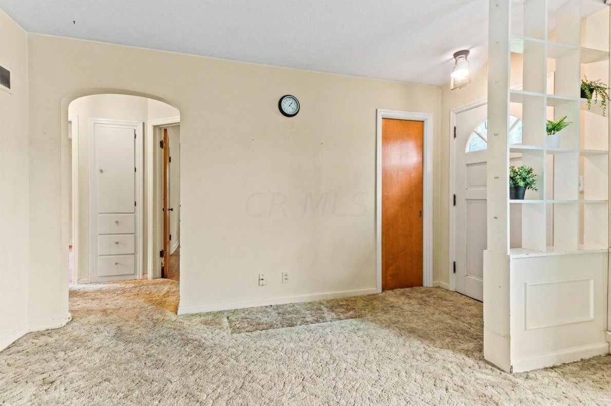 2910 Boving Rd, Lancaster OH 43130-4558 exterior